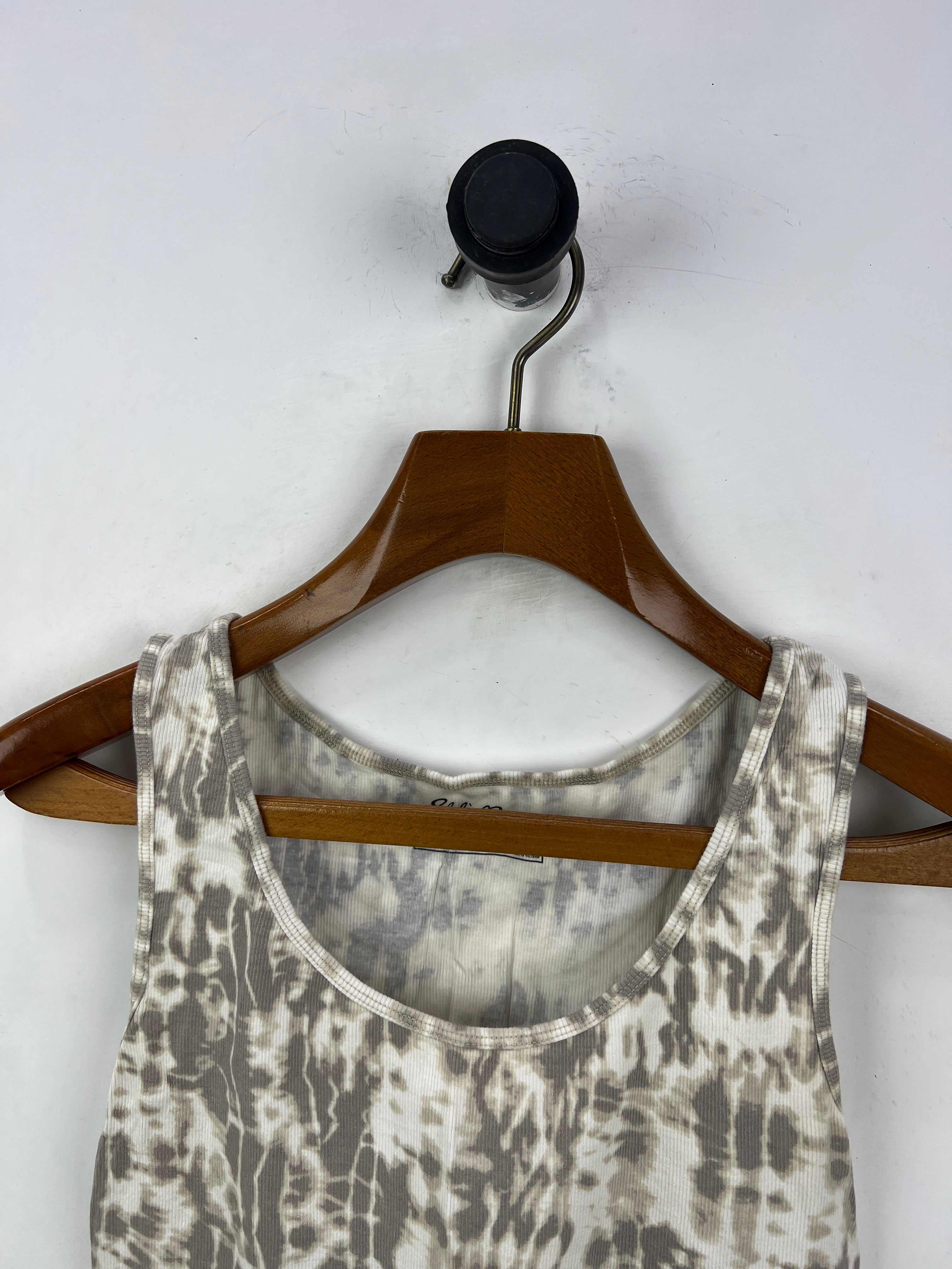 Eddie Bauer Tank Top (Women) (Small-Medium)