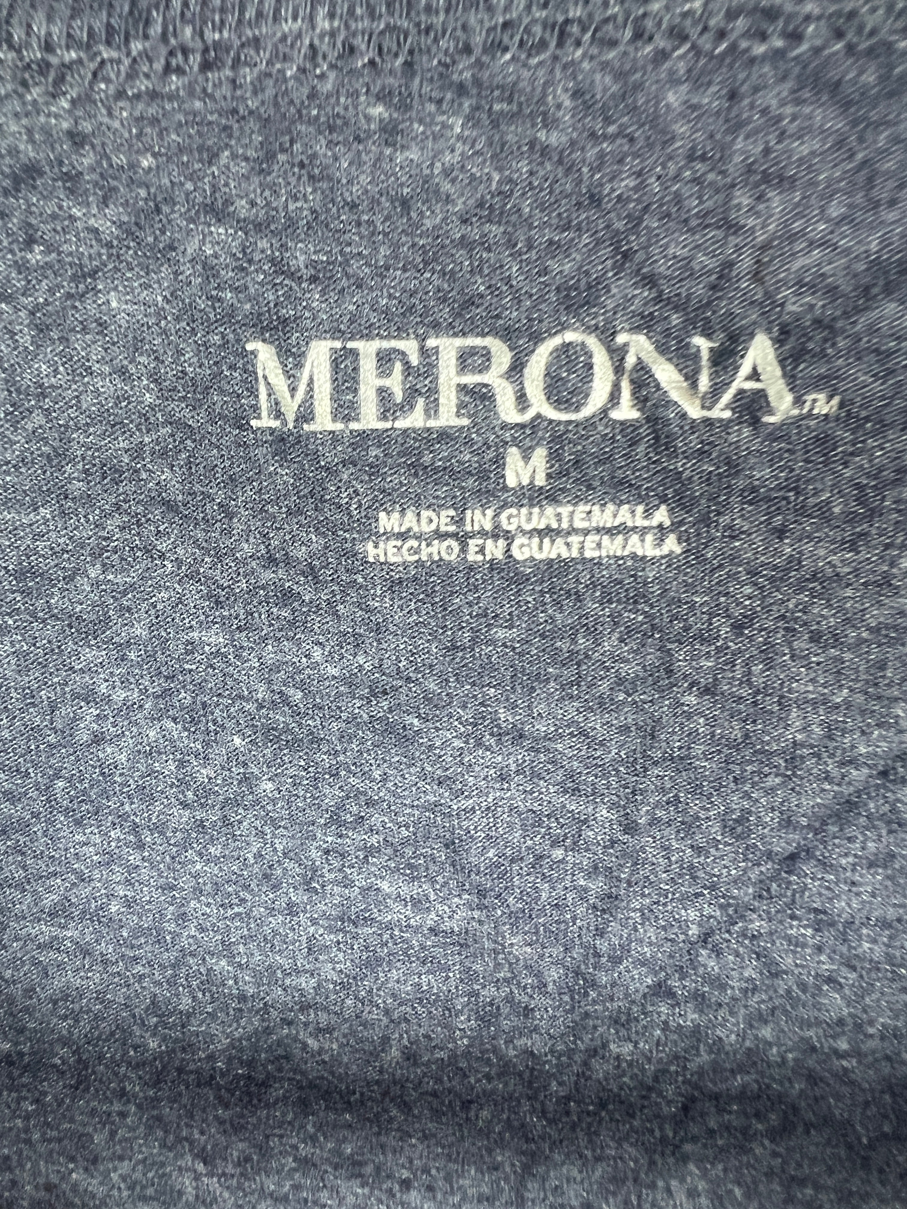 Merona T-Shirt (Women) (Small-Medium)