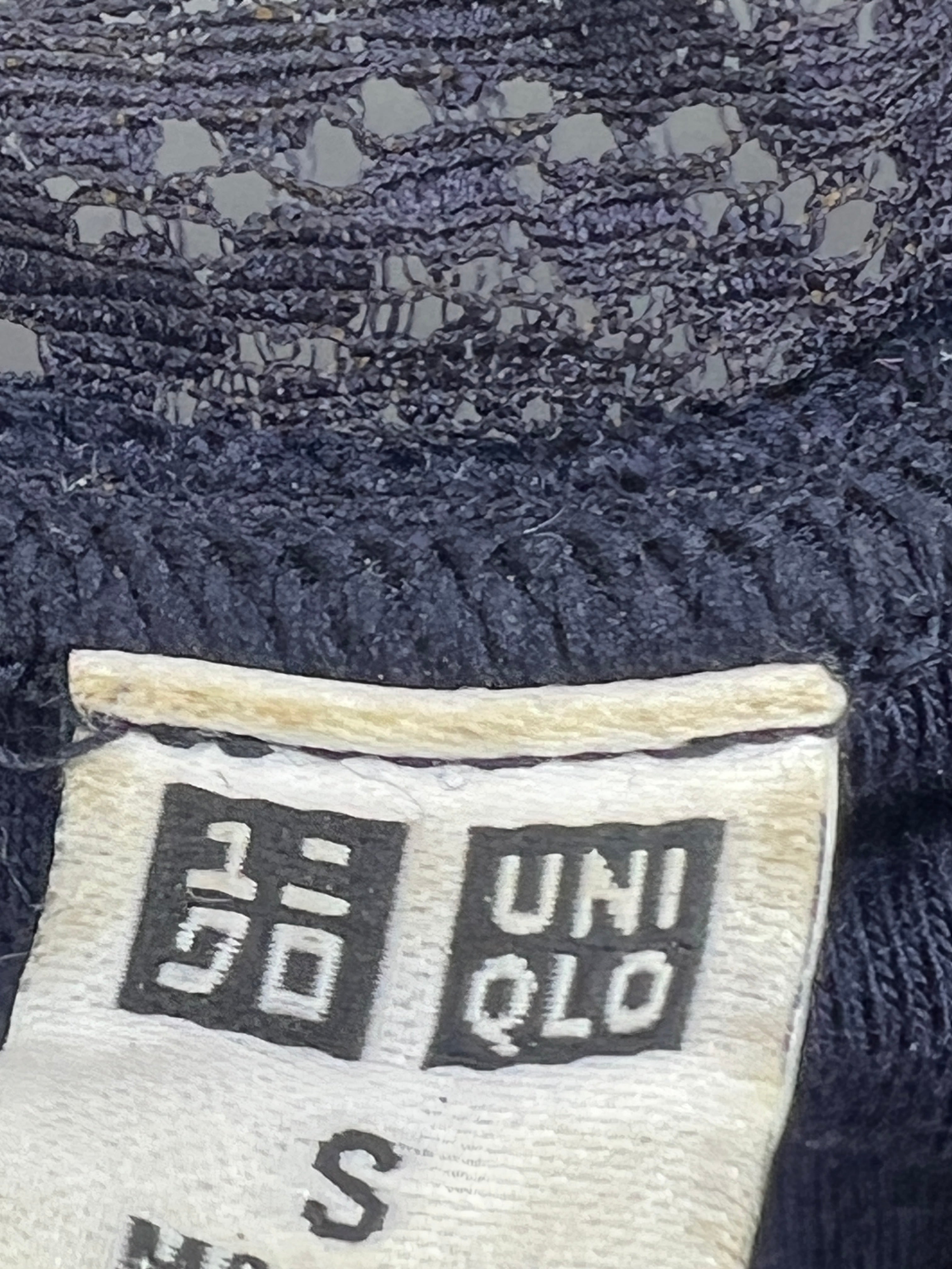 Uniqlo Tank Top (Women) (Small)