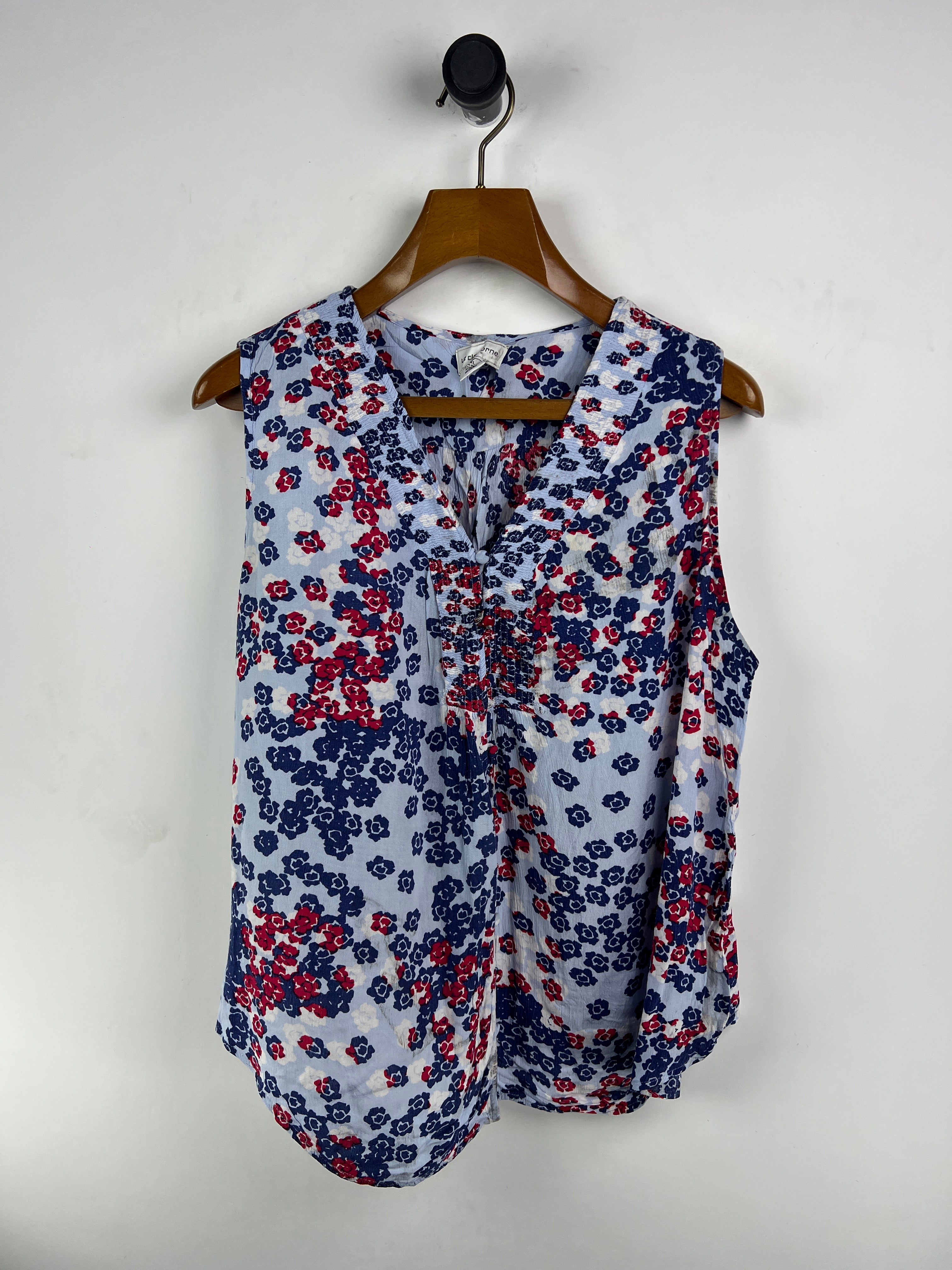 Liz Blouse (Women) (Large/X-Large)
