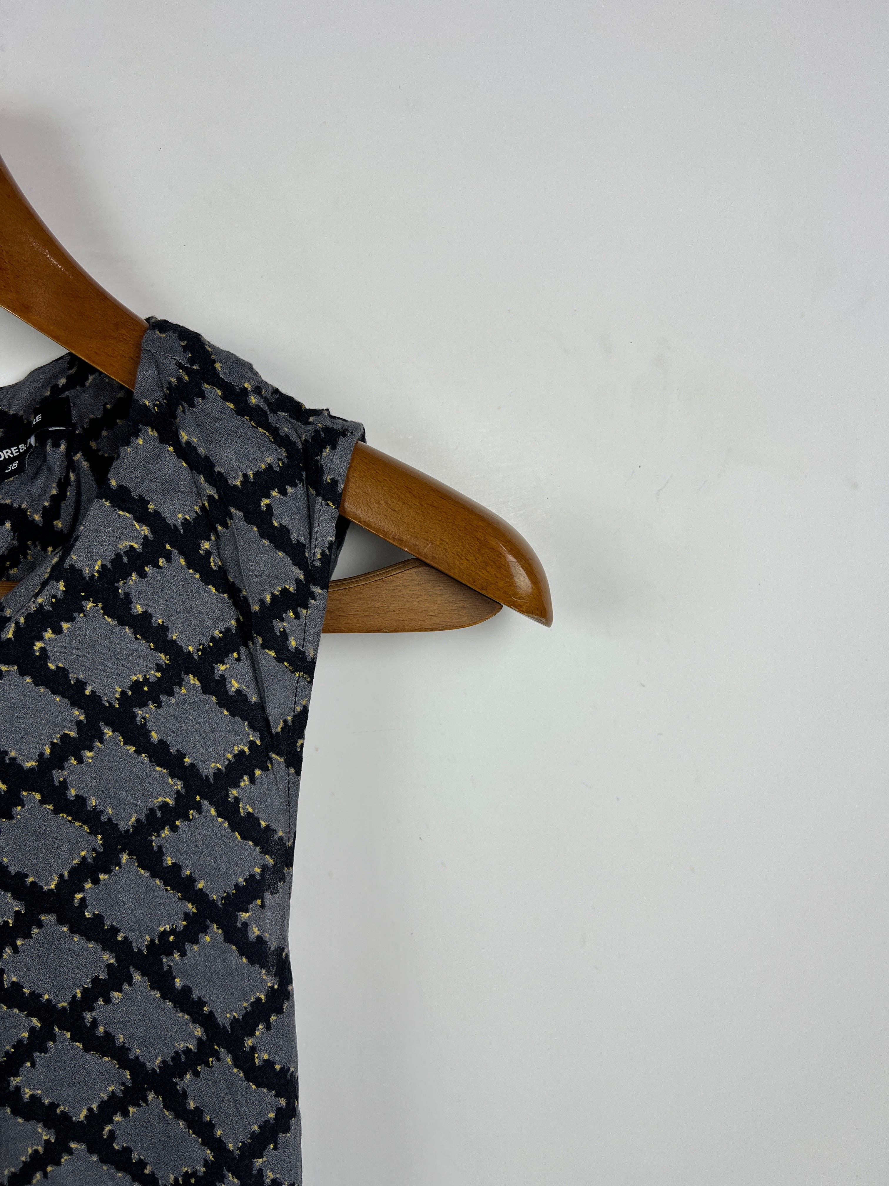 More Blouse (Women) (Small-Medium)