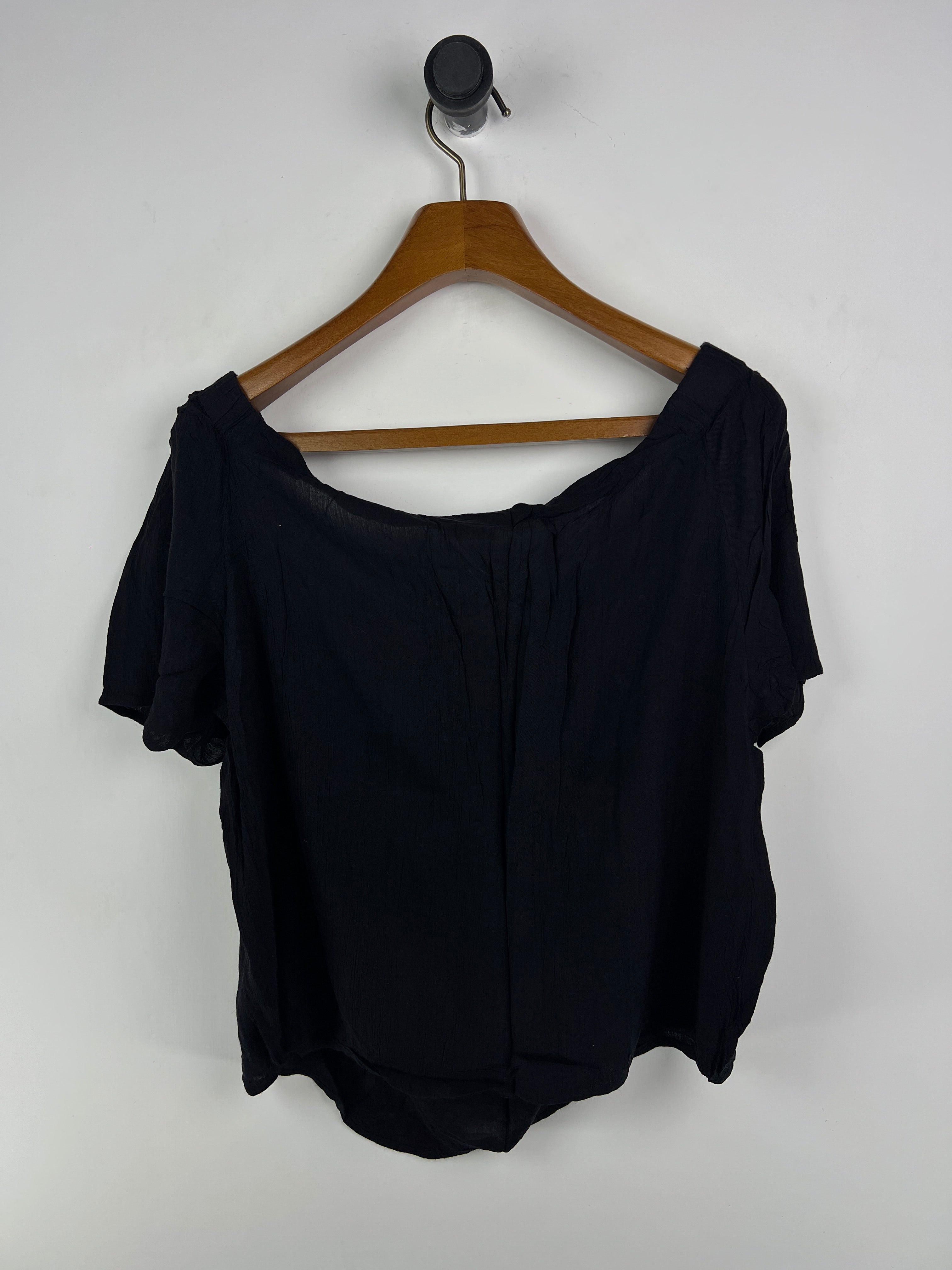 B Young Blouse (Women) (Medium-Large)