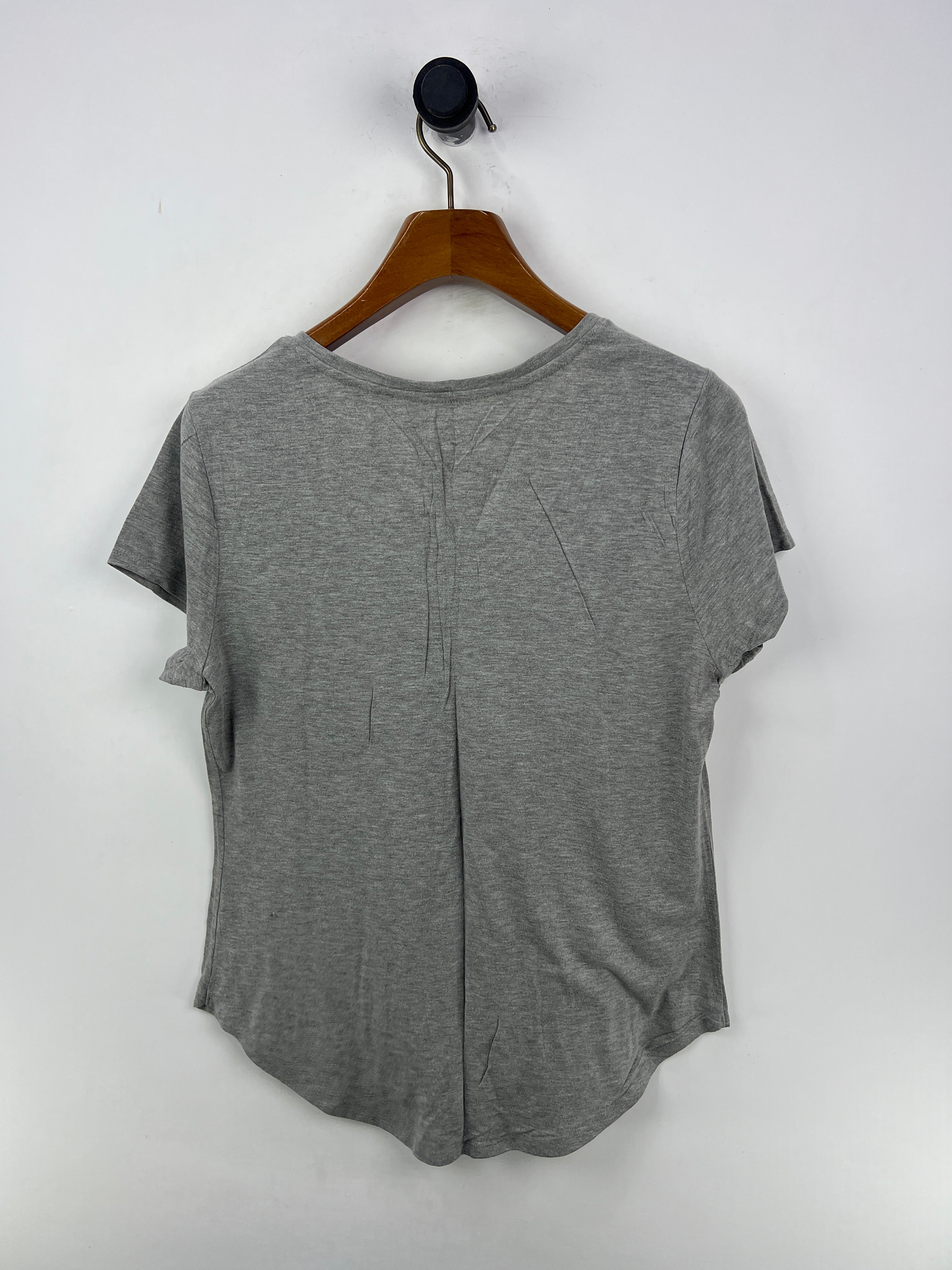Apt 9 T-Shirt (Women) (Medium-Large)