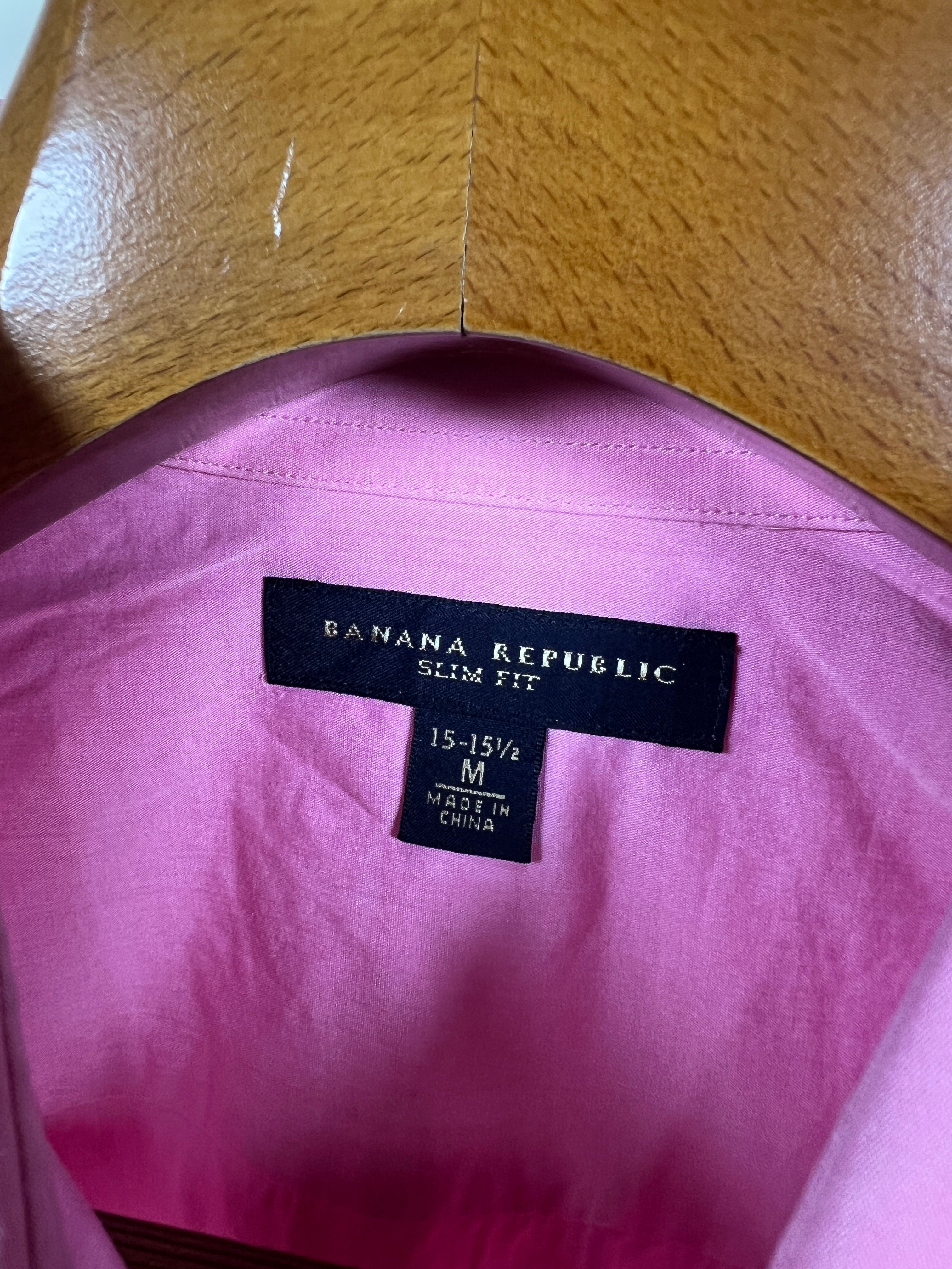 Banana Republic Shirt (Medium-Large)