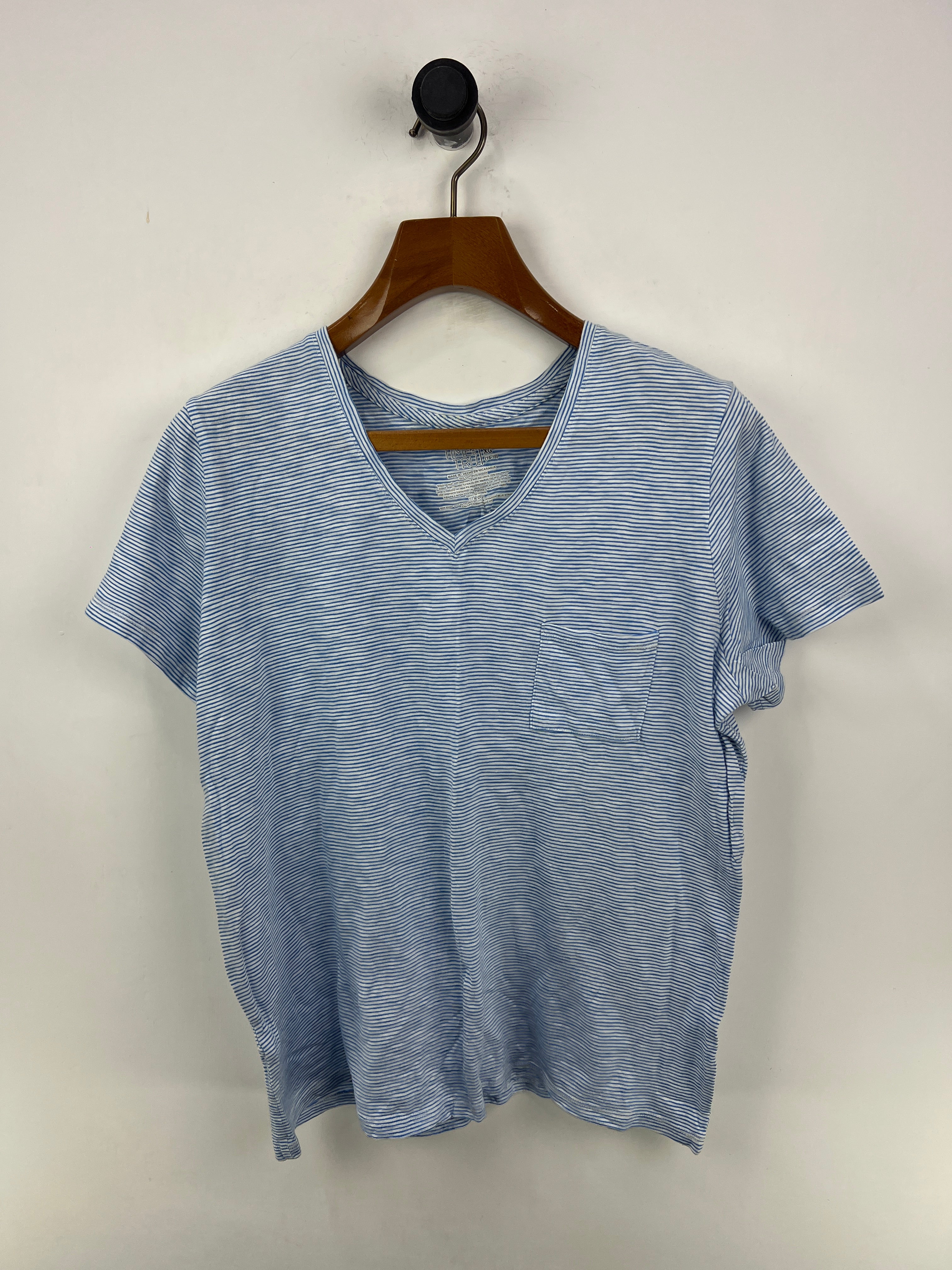 Time & Tru T-Shirt (Women) (Large/X-Large)