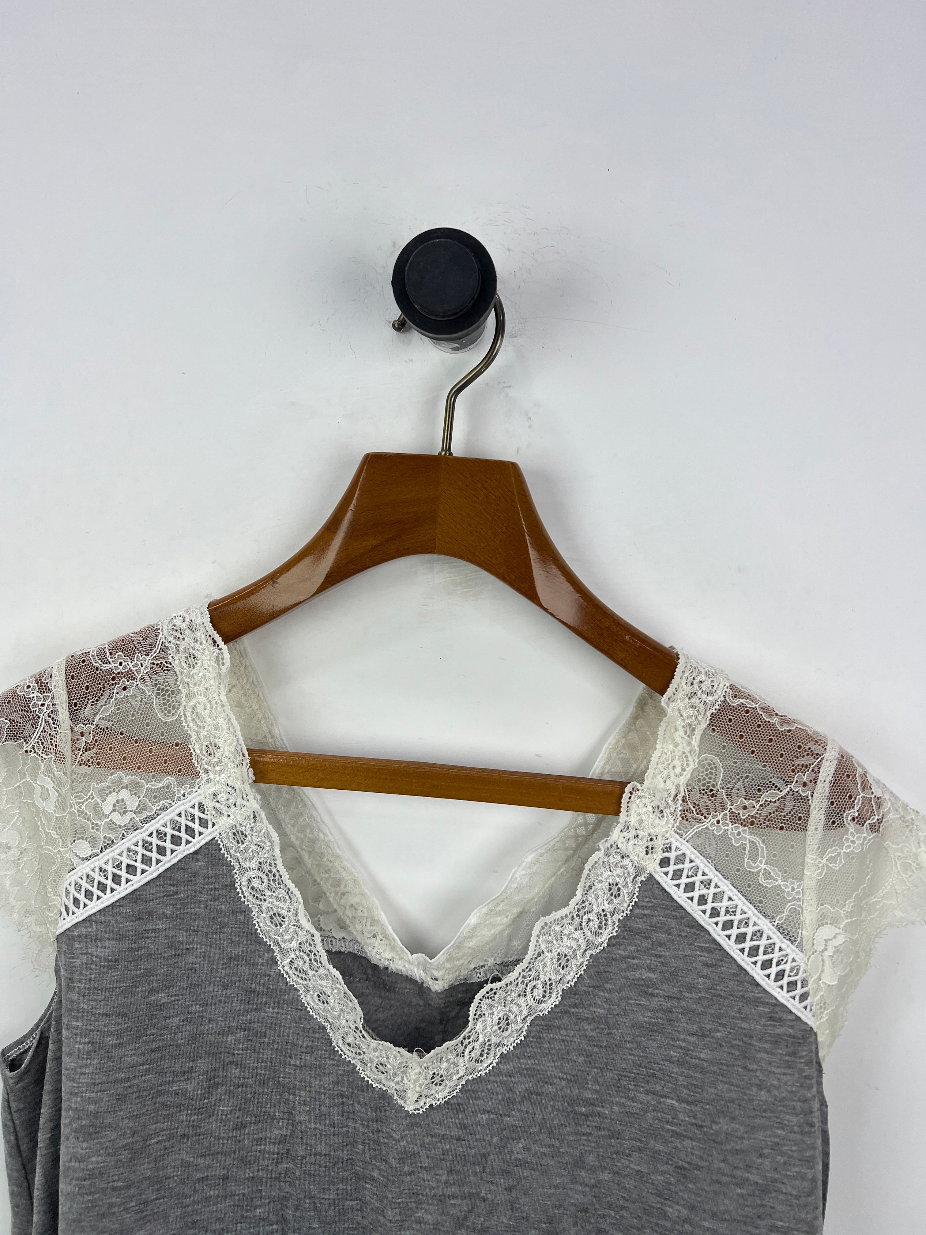Blouse (Women) (Medium)