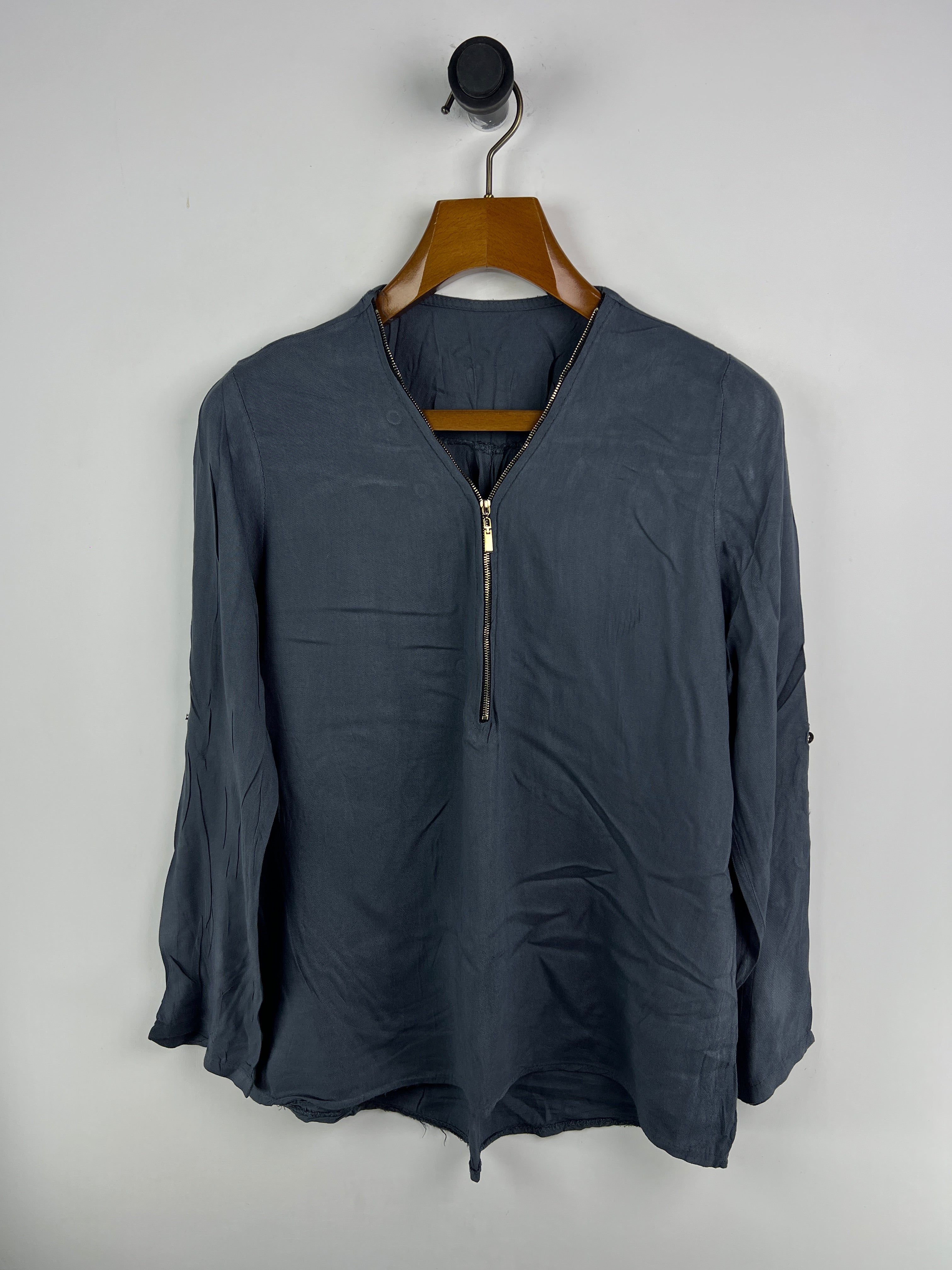 Blouse (Women) (Medium-Large)