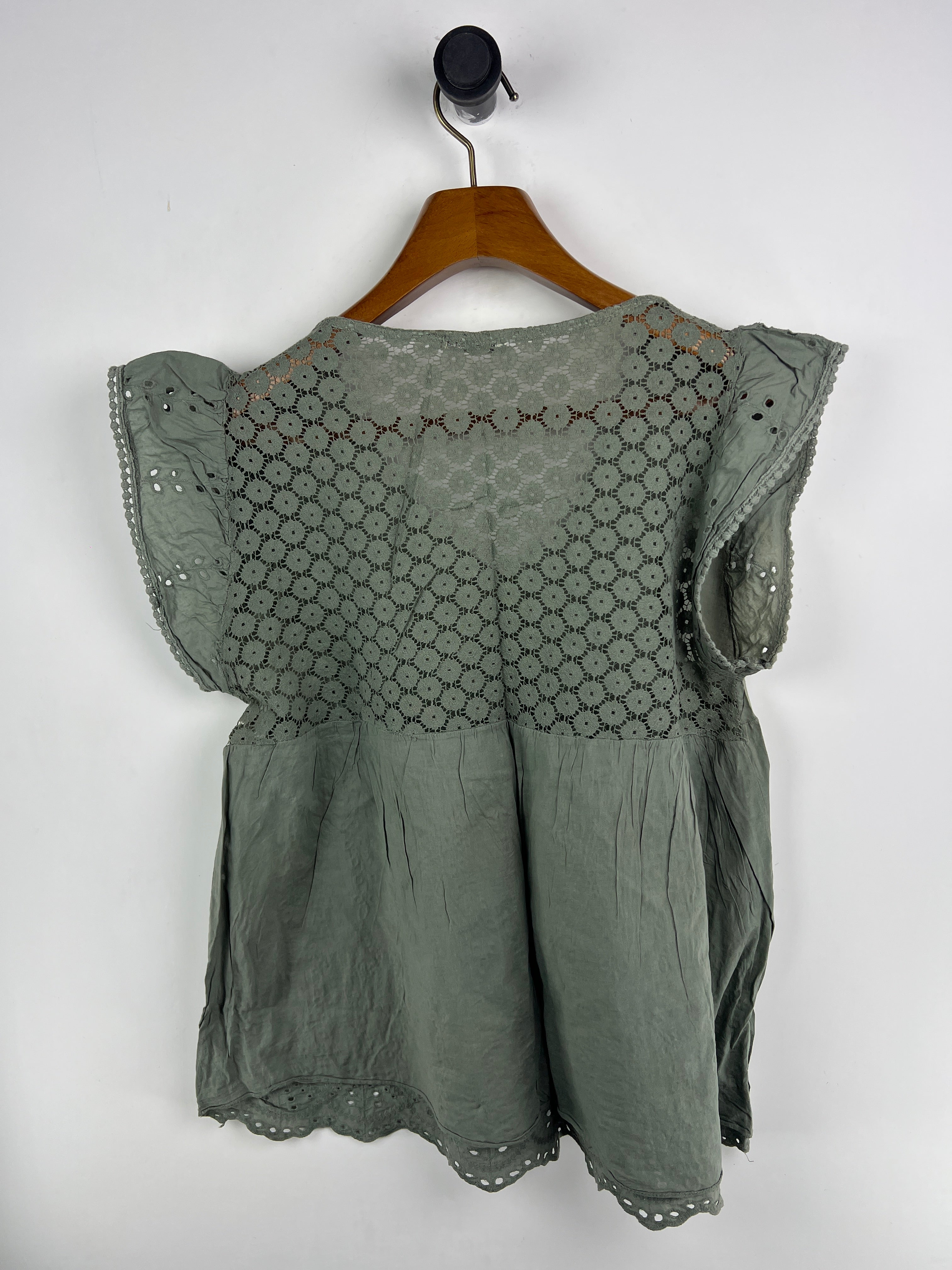 Blouse (Women) (Medium)