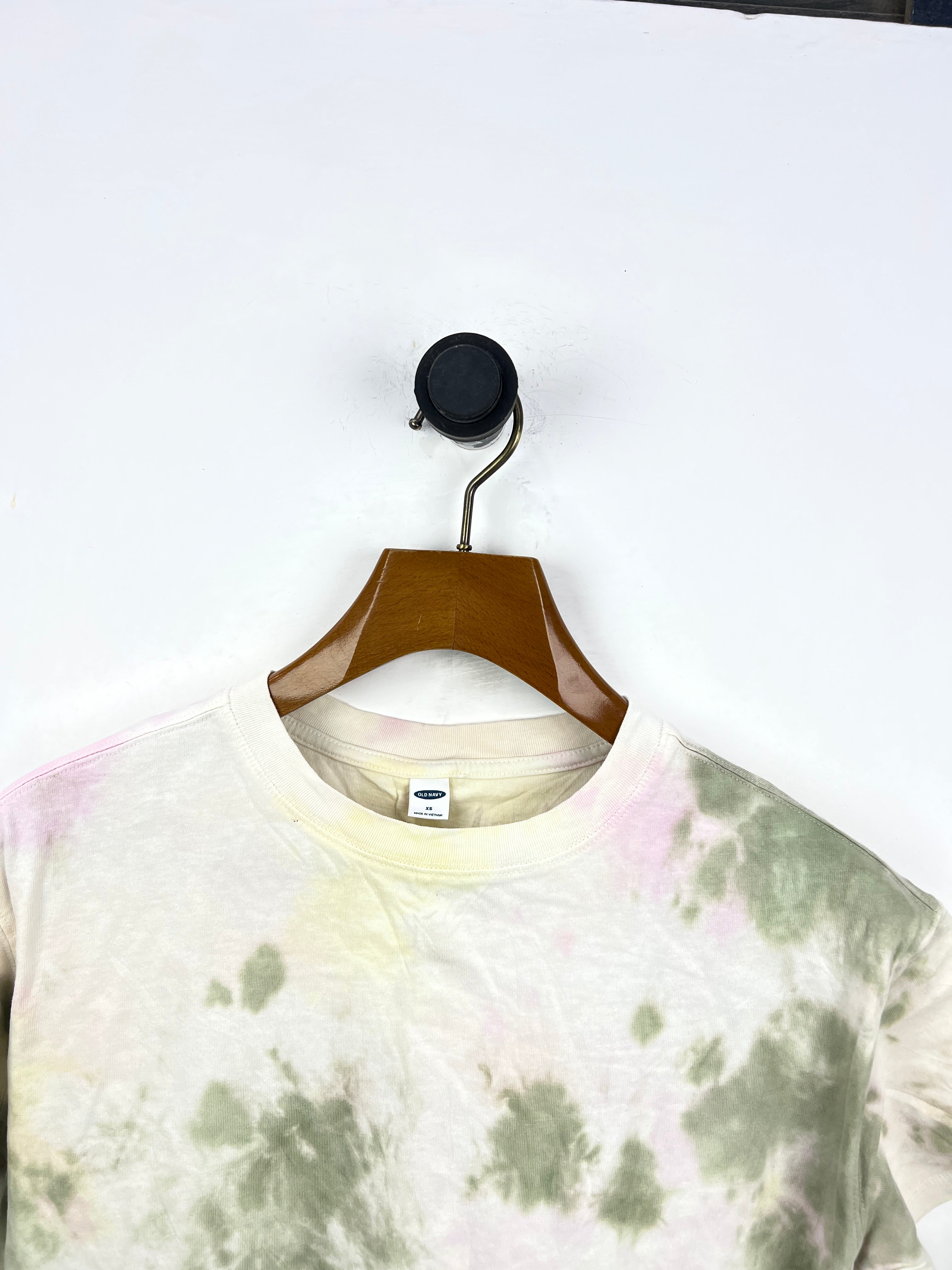 Old Navy T-Shirt (Women) (X-Small)
