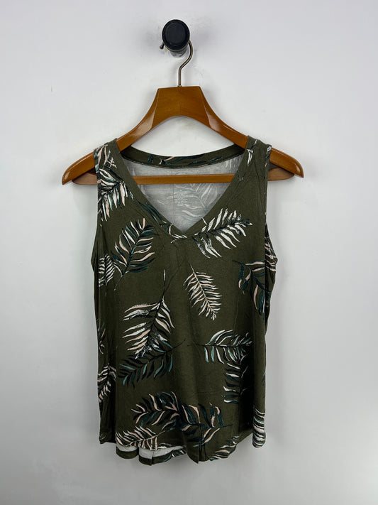 Maurices Tank Top (Women) (Medium)