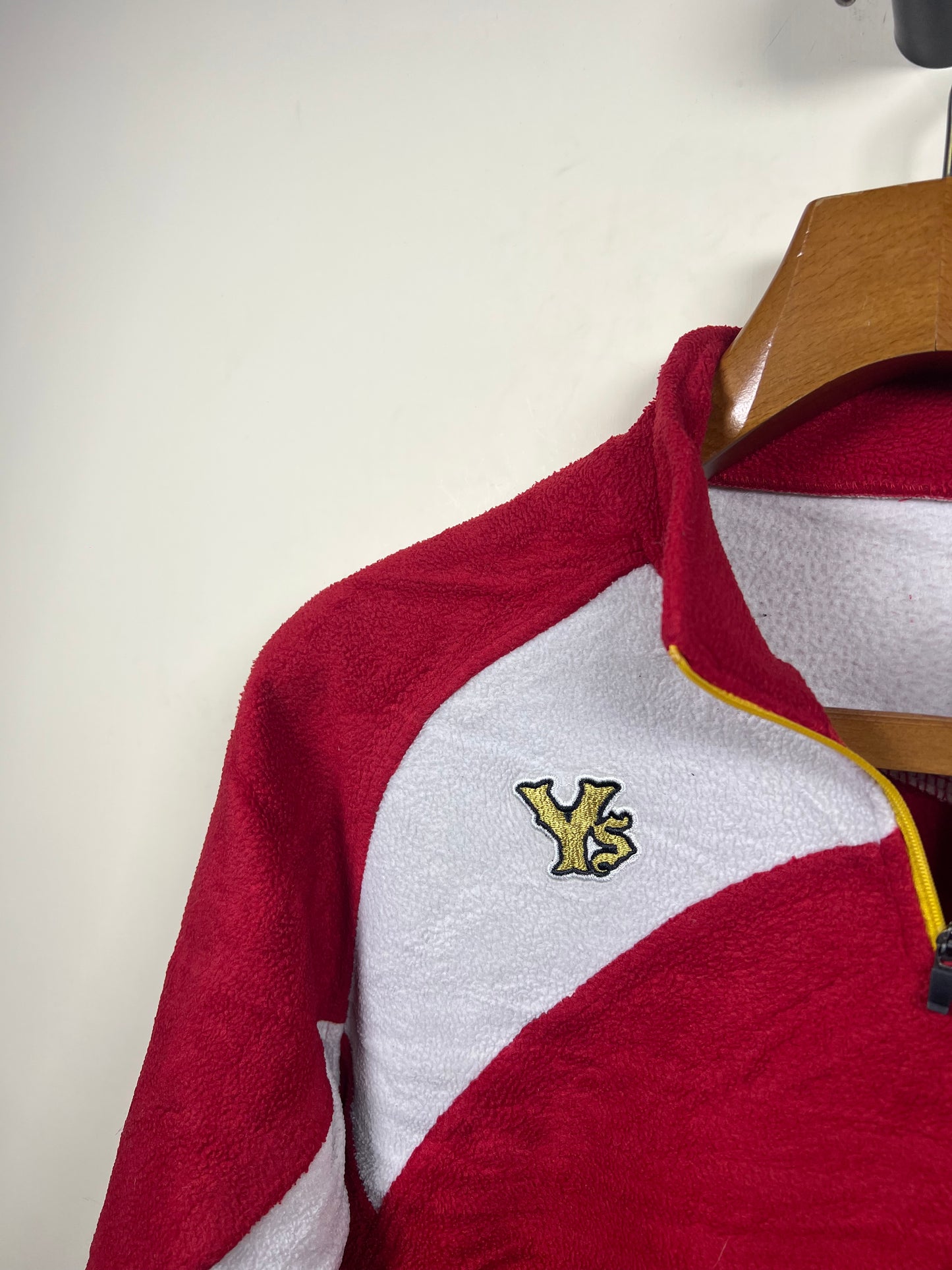 Quarter Zipper (Women) (Medium)