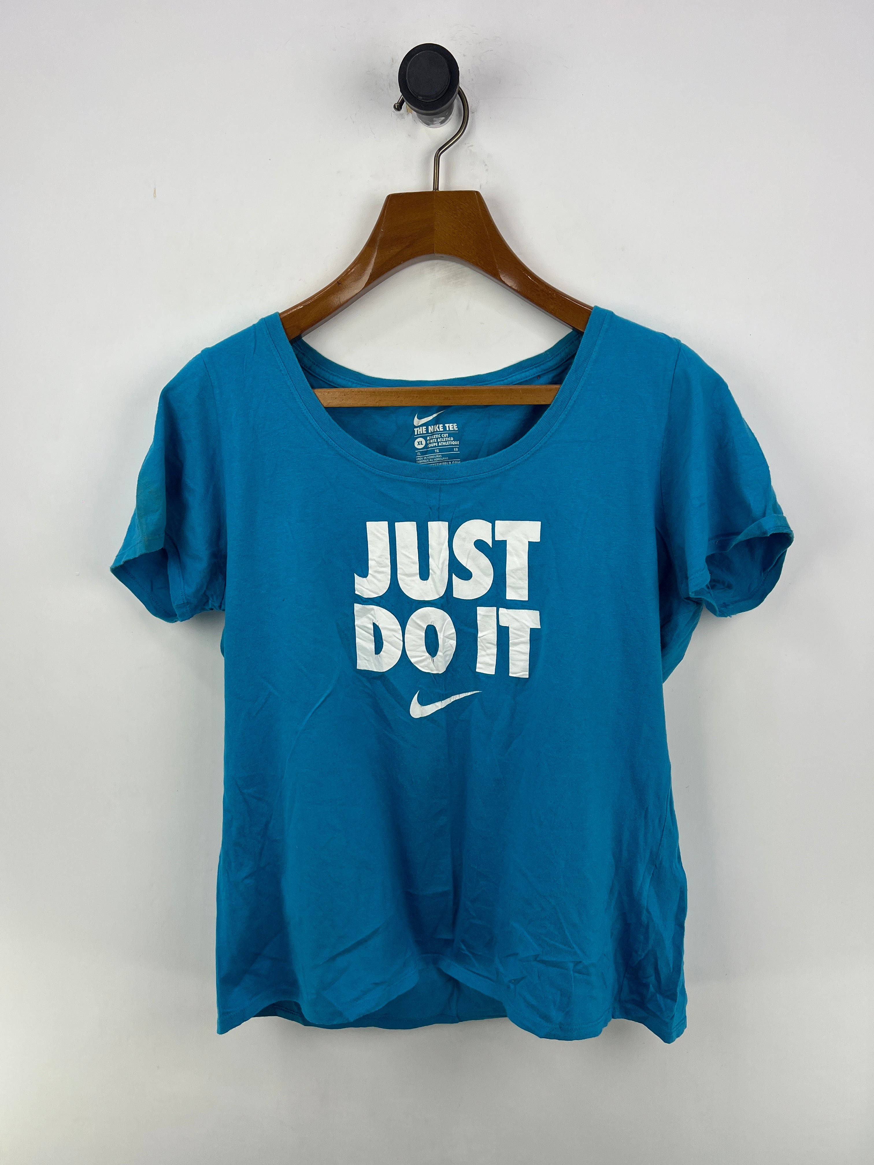 Nike T-Shirt (Women) (Large/X-Large)