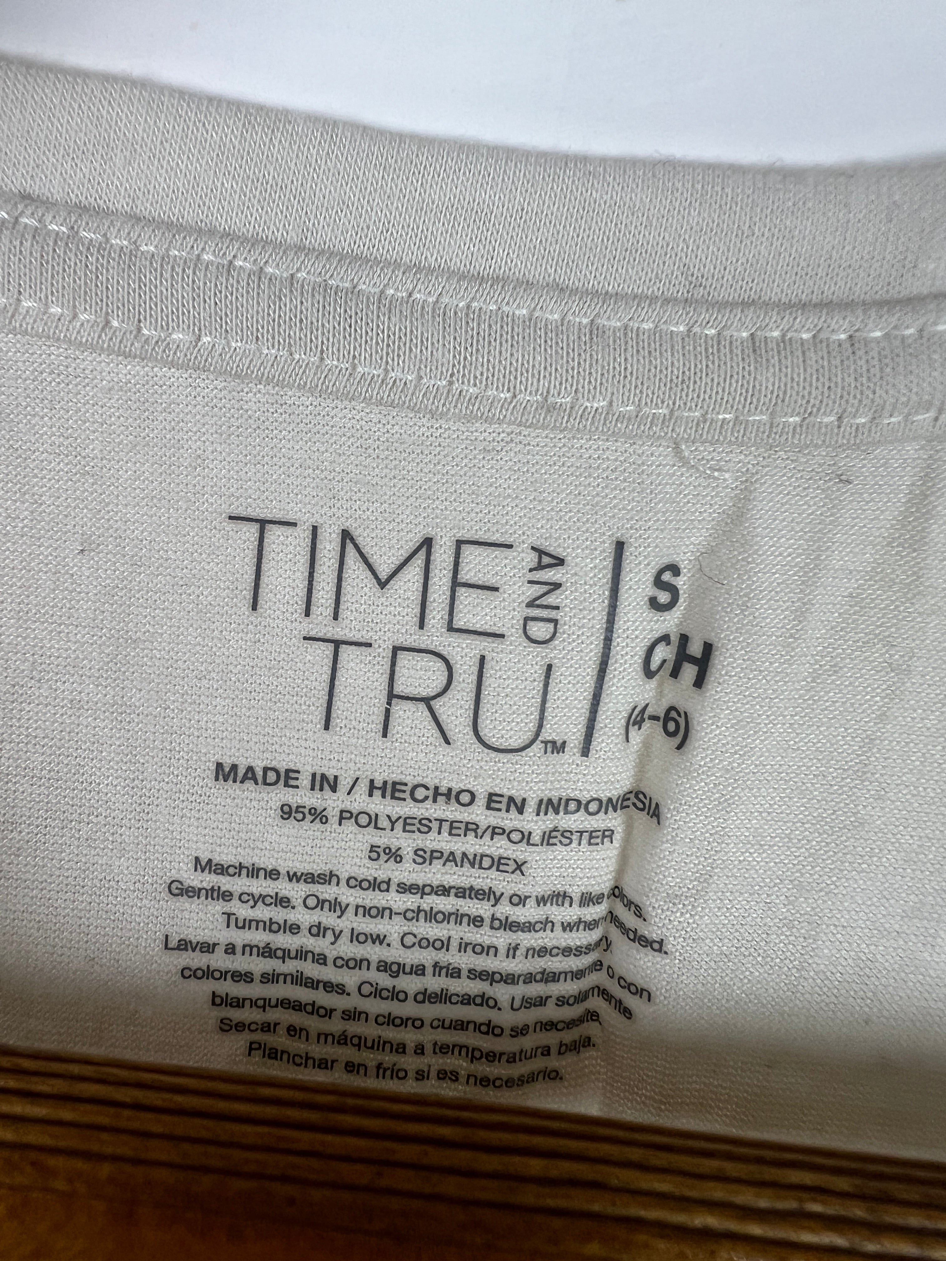 Time & Tru Blouse (Women) (Medium)