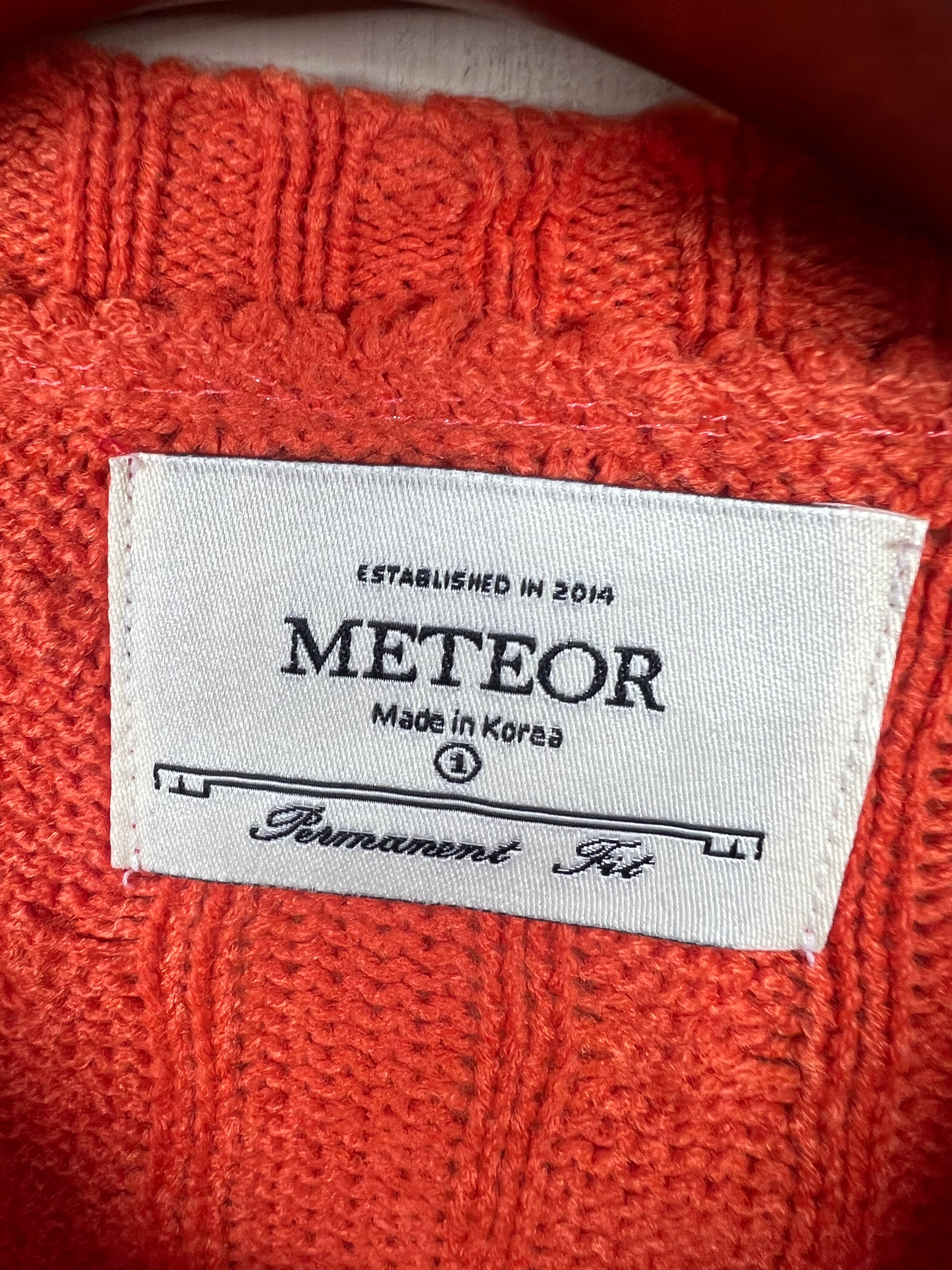 Meteor Cable Knitted Sweater (Large)