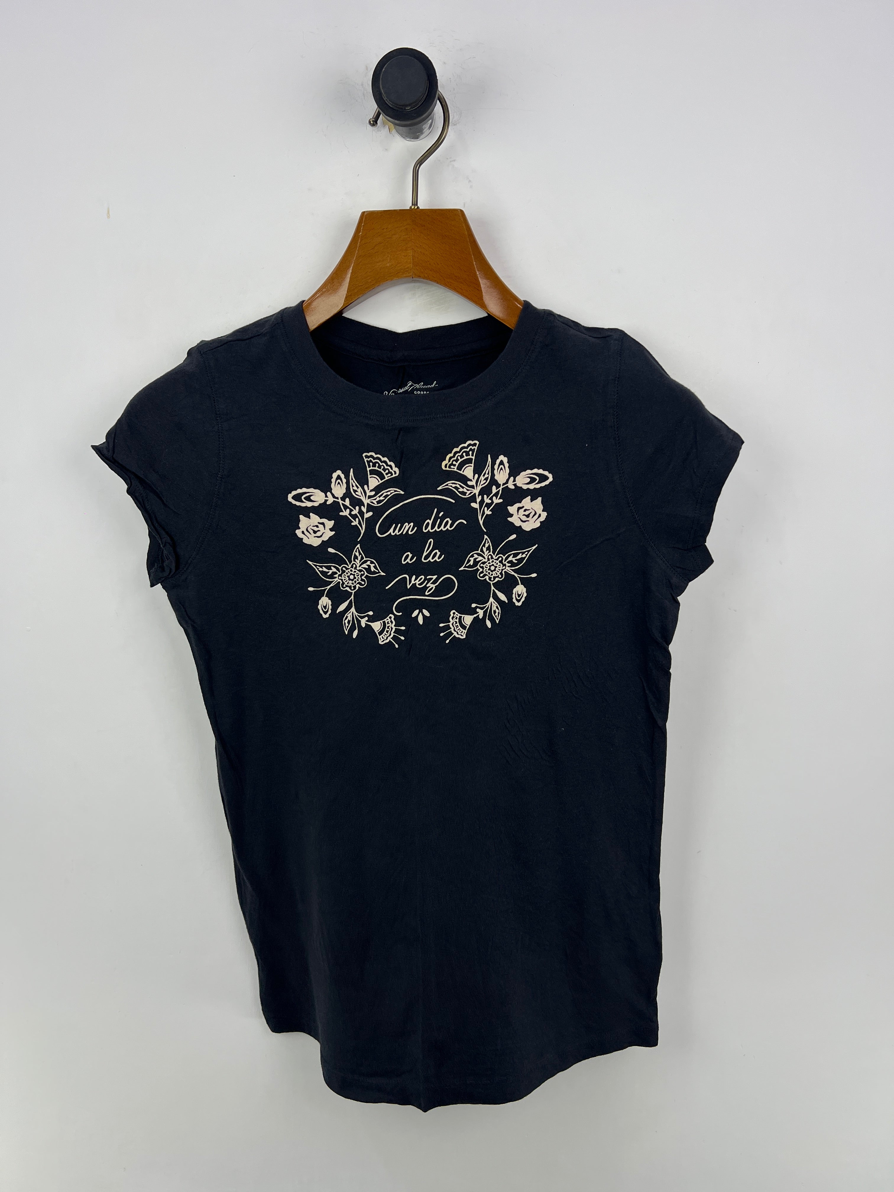 Universal Threads T-Shirt (Women) (X-Small)