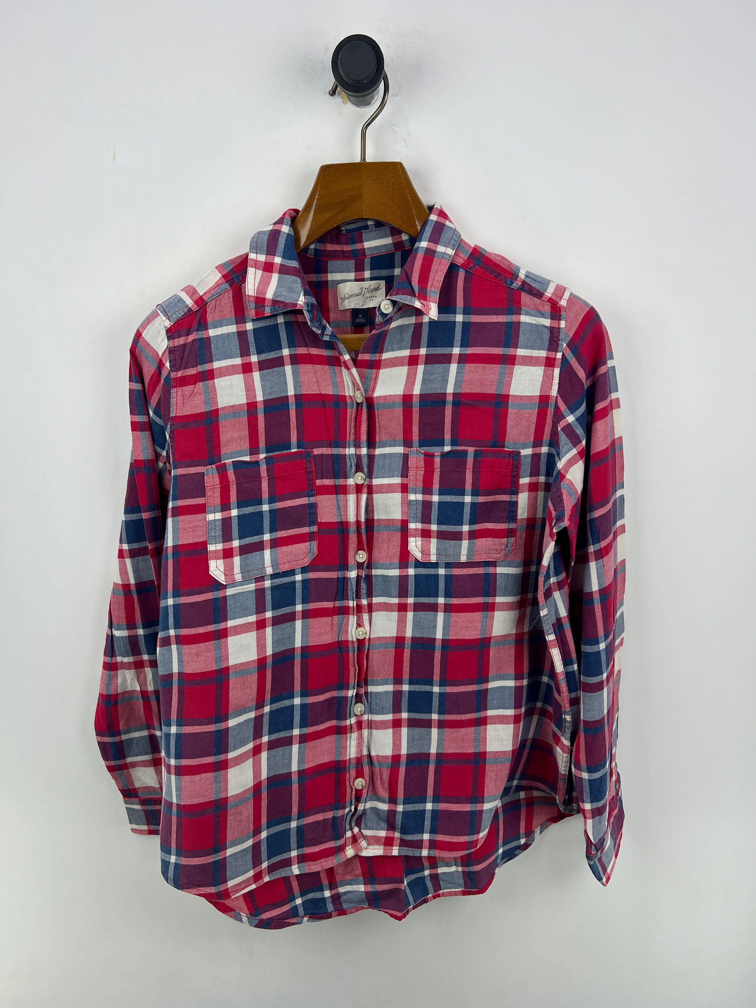 Universal Threads Shirt (Women) (Medium)
