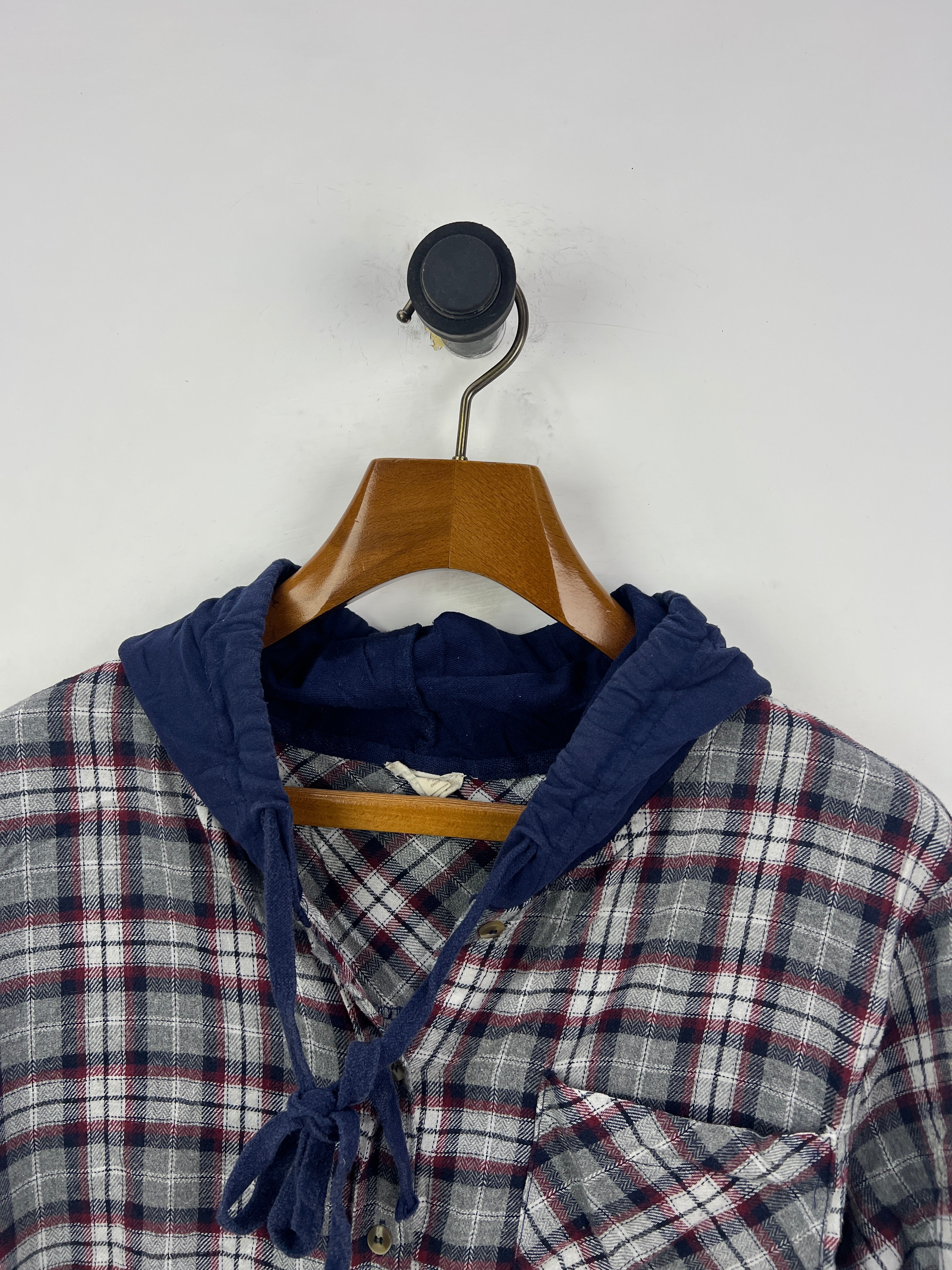 Hem & Thread Shirt (Women) (Large/X-Large)