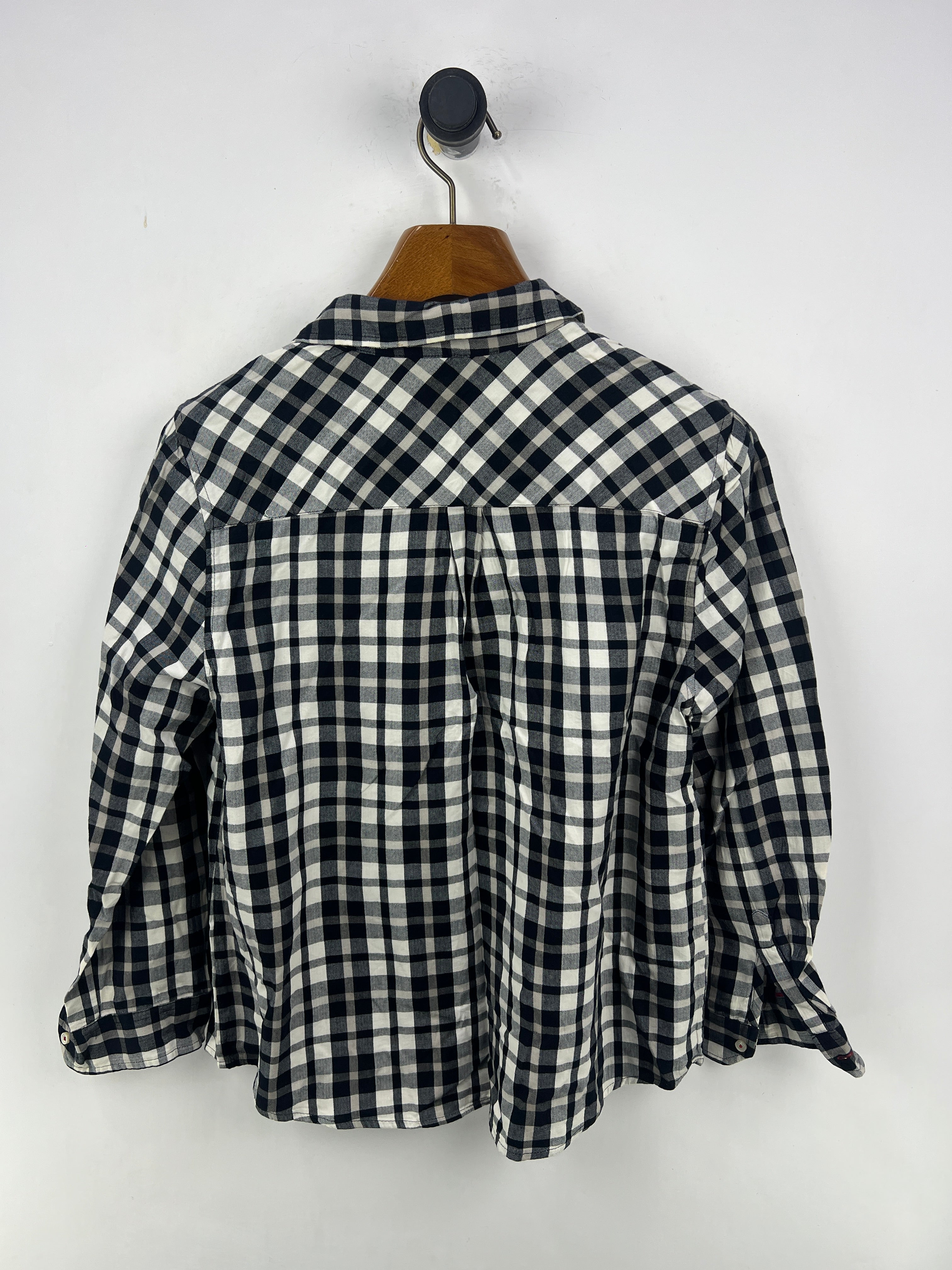 Charter Club Shirt (Women) (Medium)