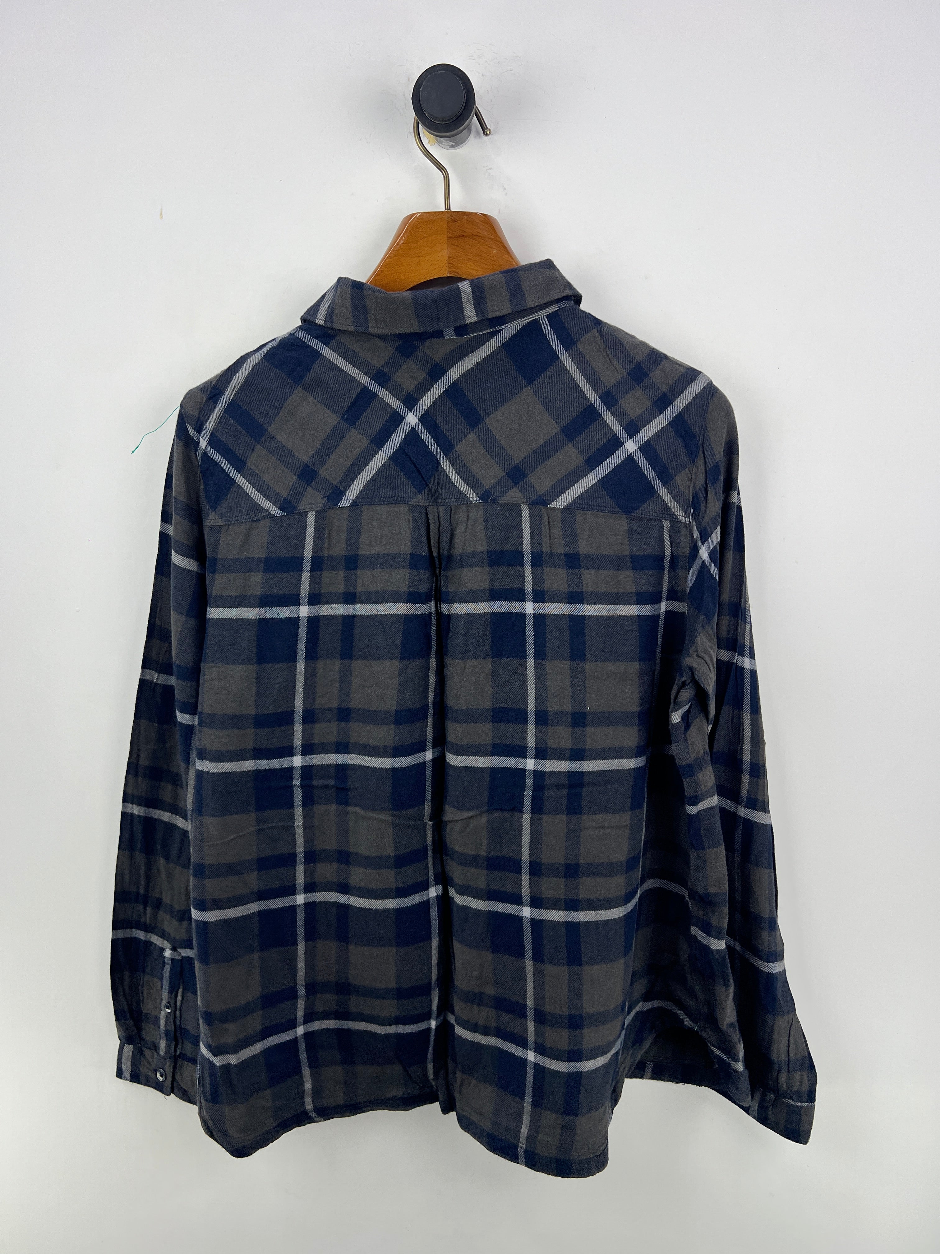 Columbia Shirt (Women) (X-Large)