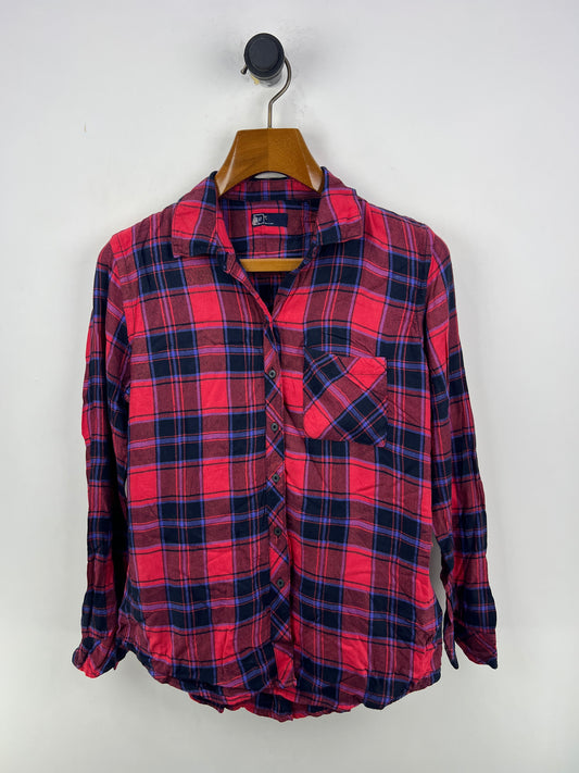 Gap Shirt (Women) (Medium-Large)