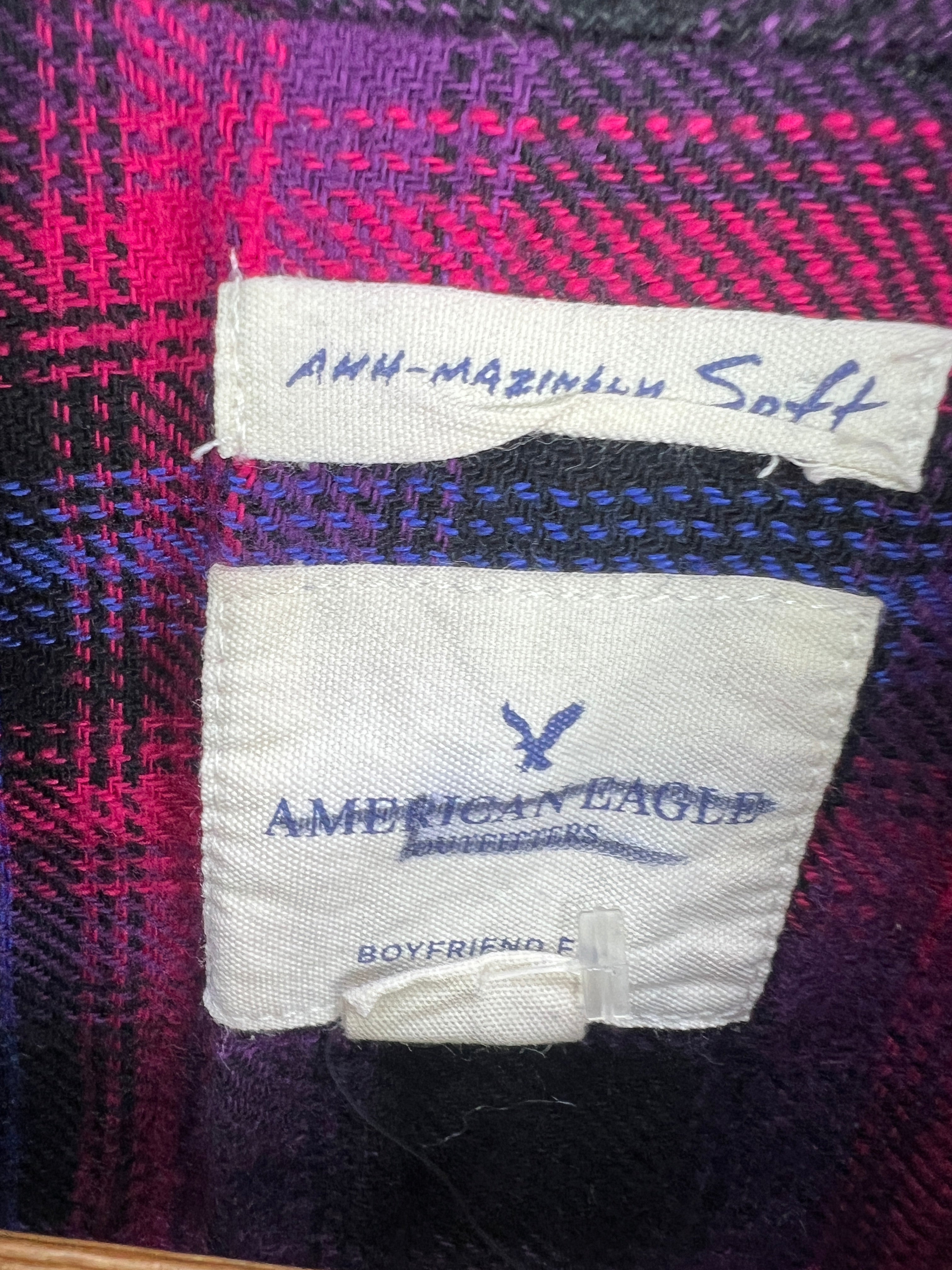 American Eagle Shirt (Women) (Small-Medium)