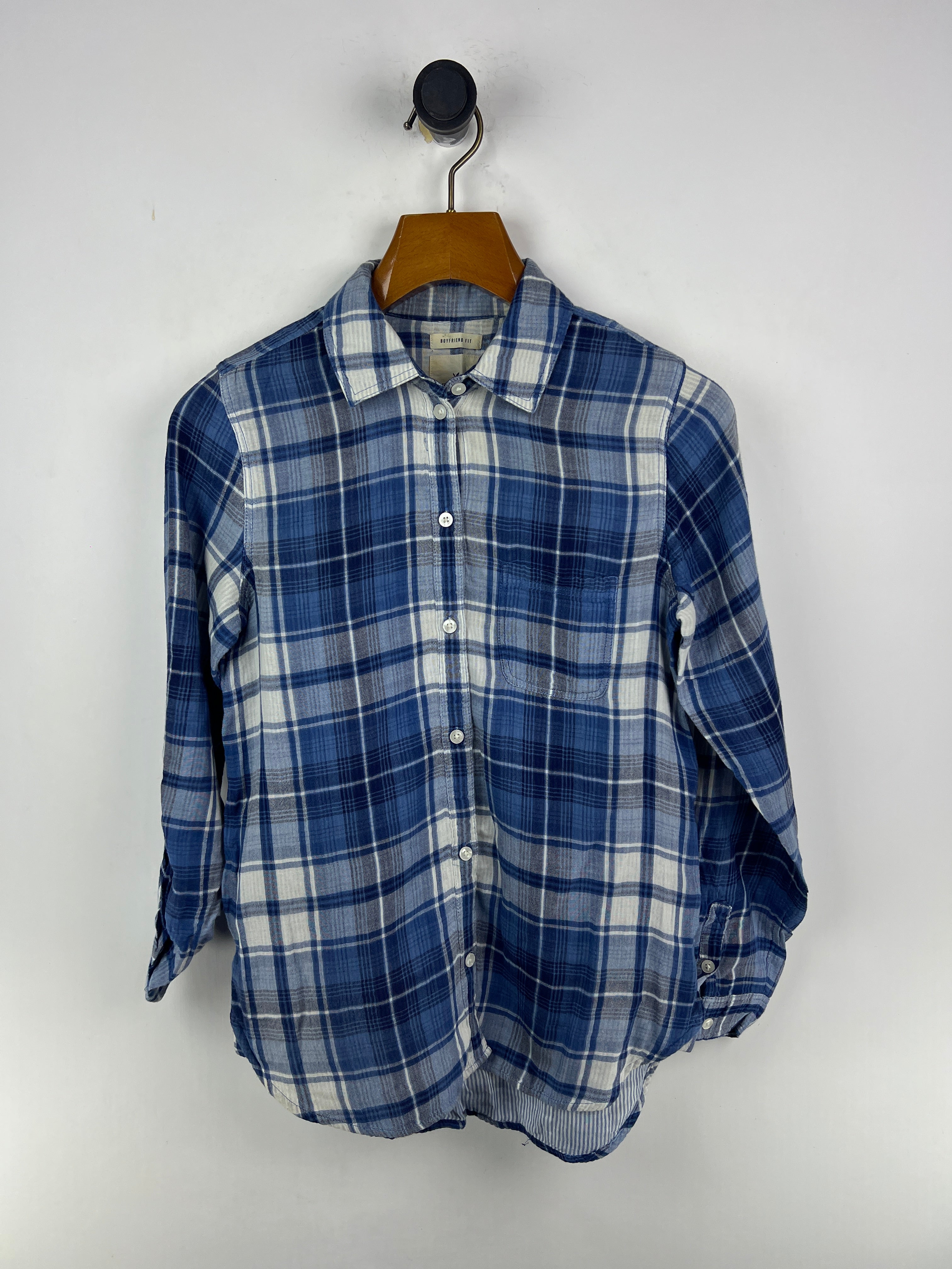 American Eagle Shirt (Women) (Medium-Large)