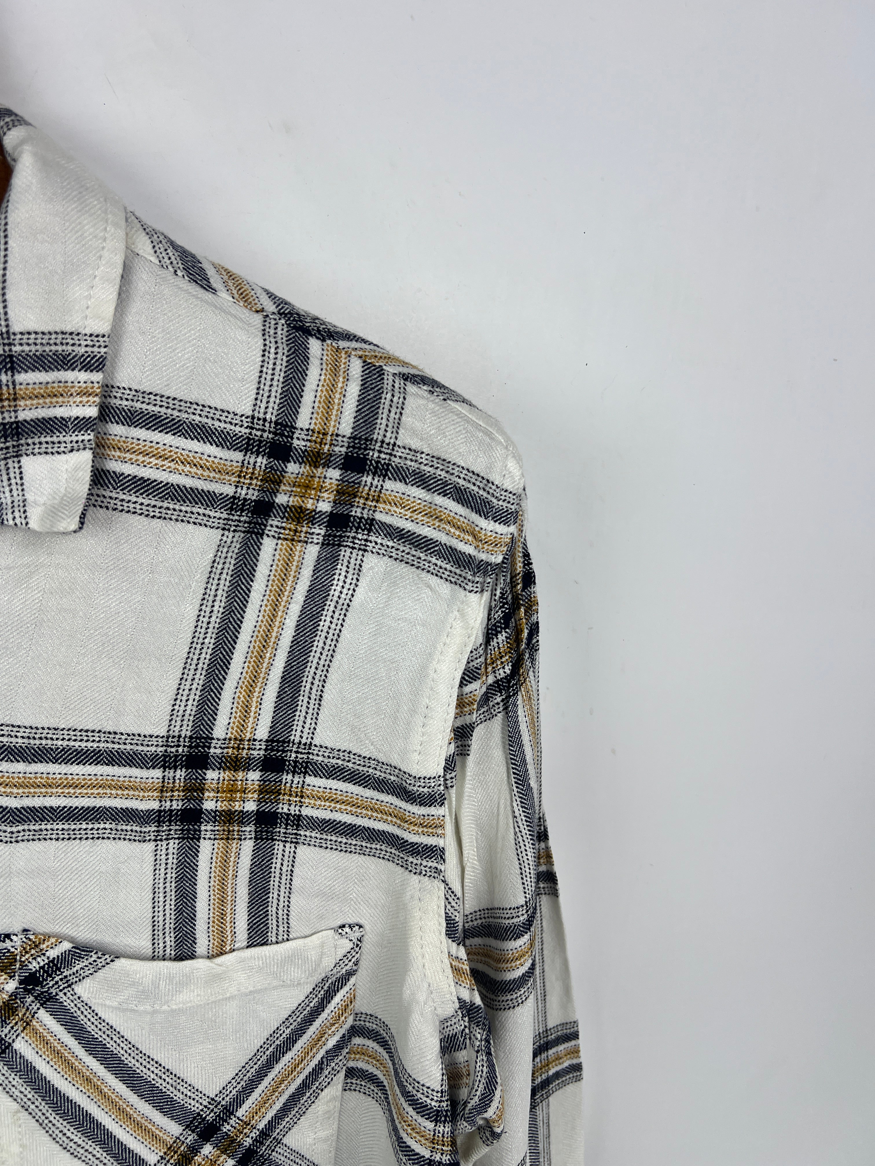 Maurices Shirt (Women) (X-Large)