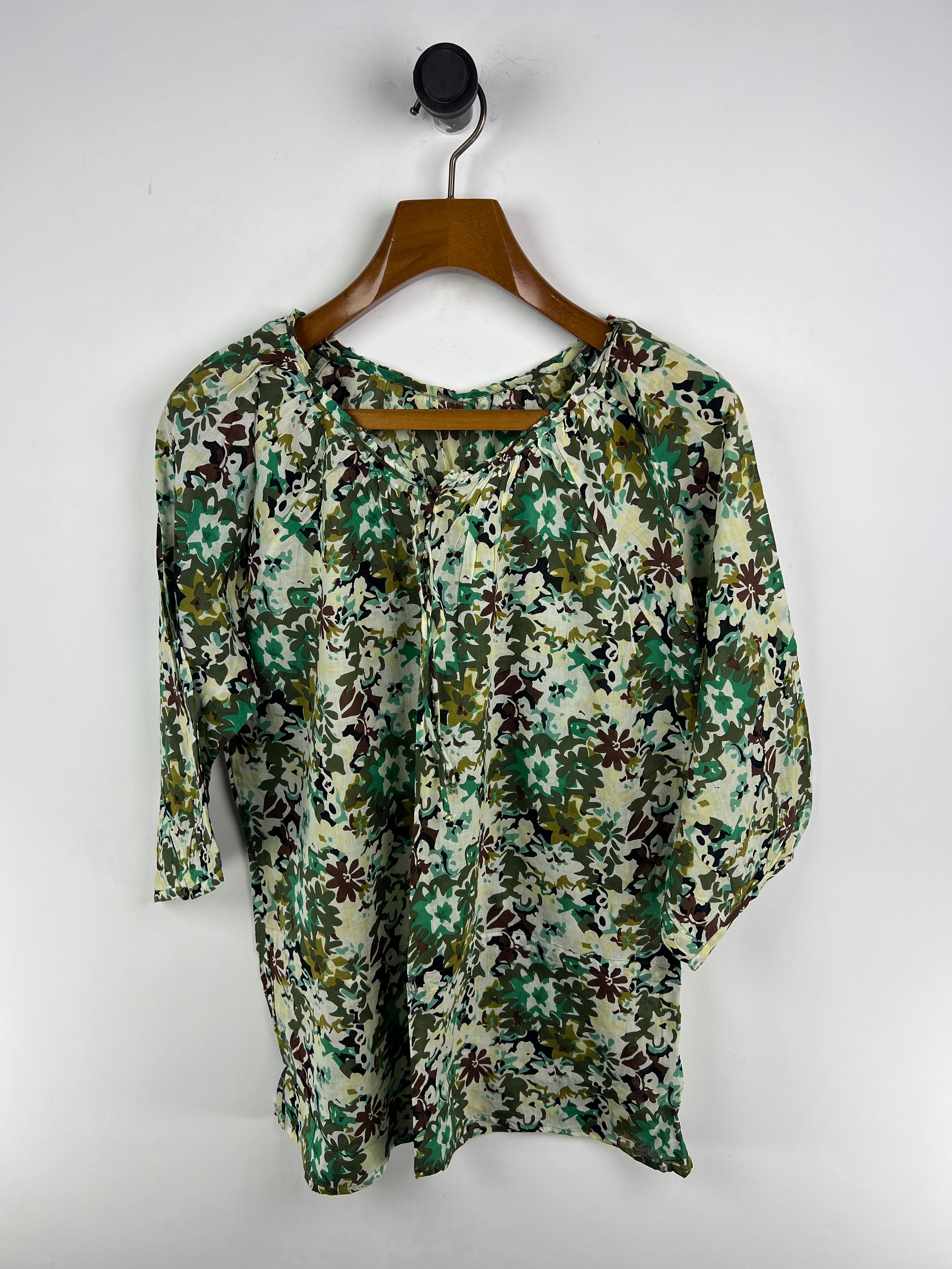 Blouse (Women) (Large/X-Large)