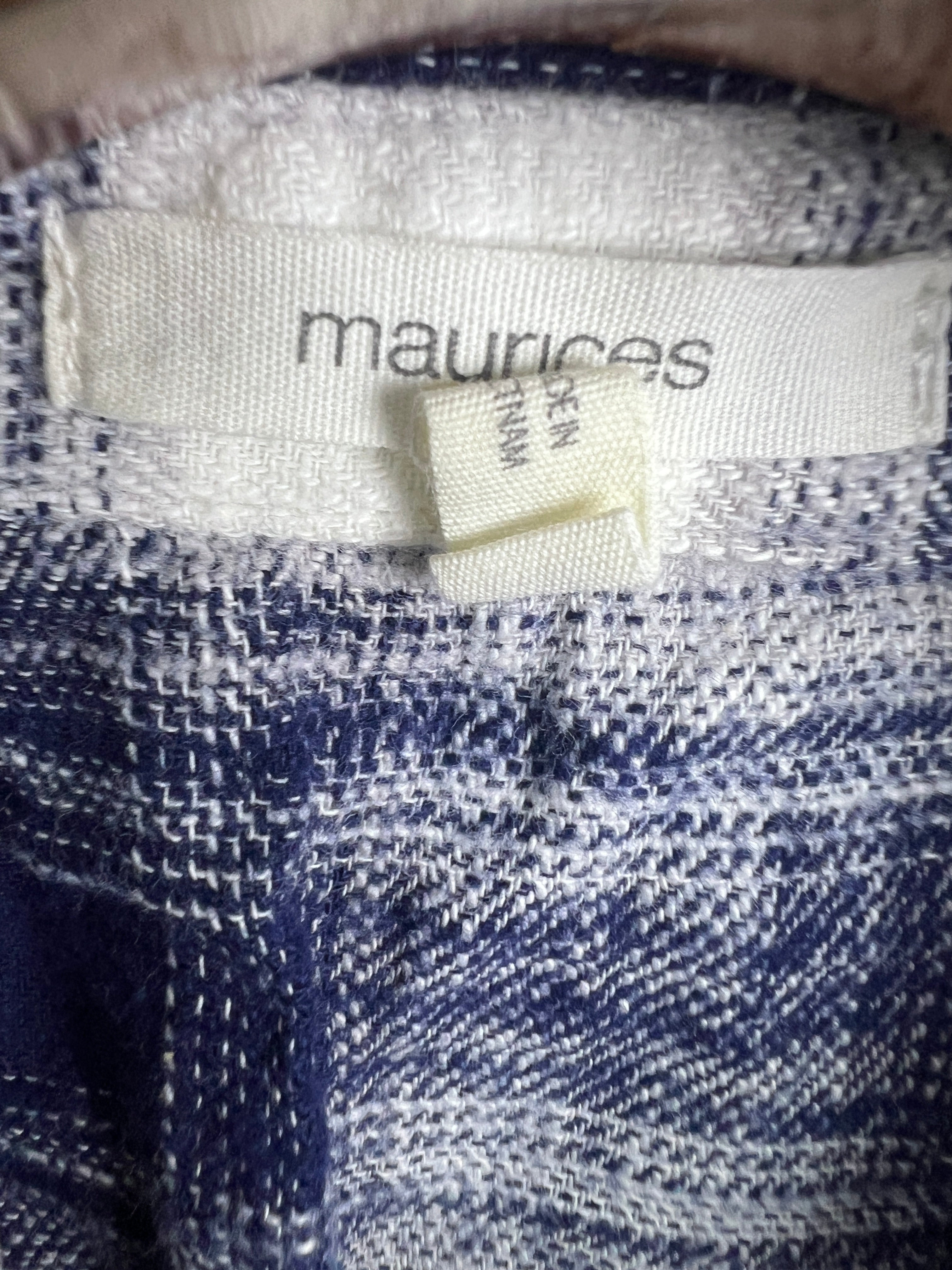 Maurices Shirt (Women) (Large/X-Large)