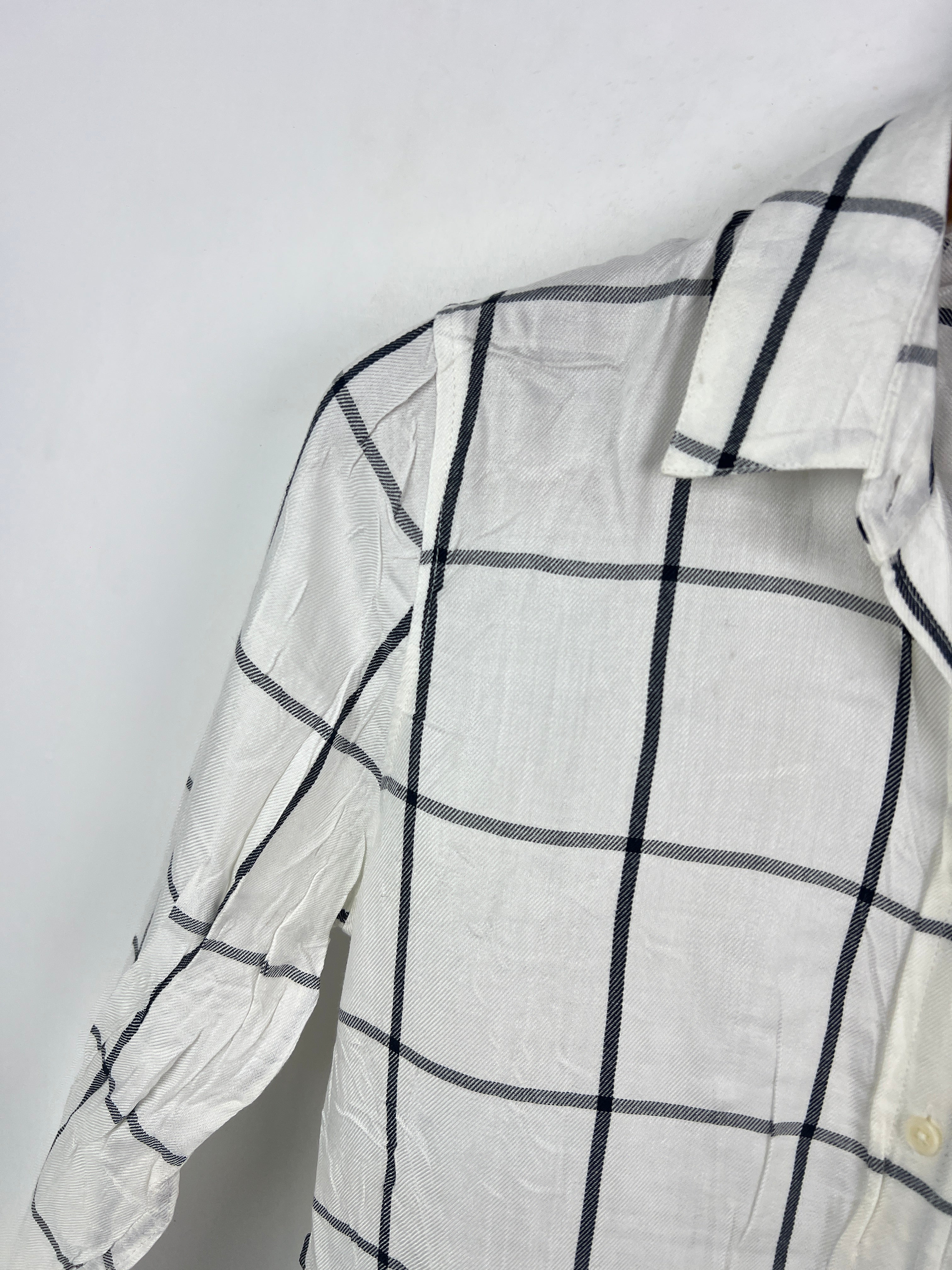 Banana Republic Shirt (Women) (Small)