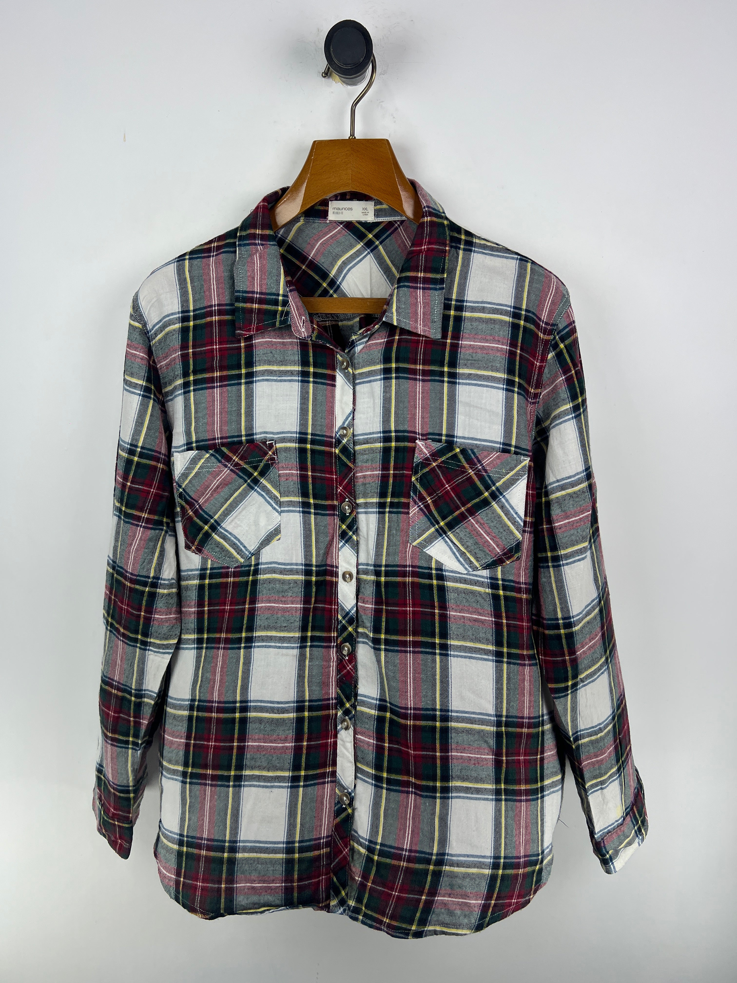 Maurices Shirt (Women) (XX-Large)