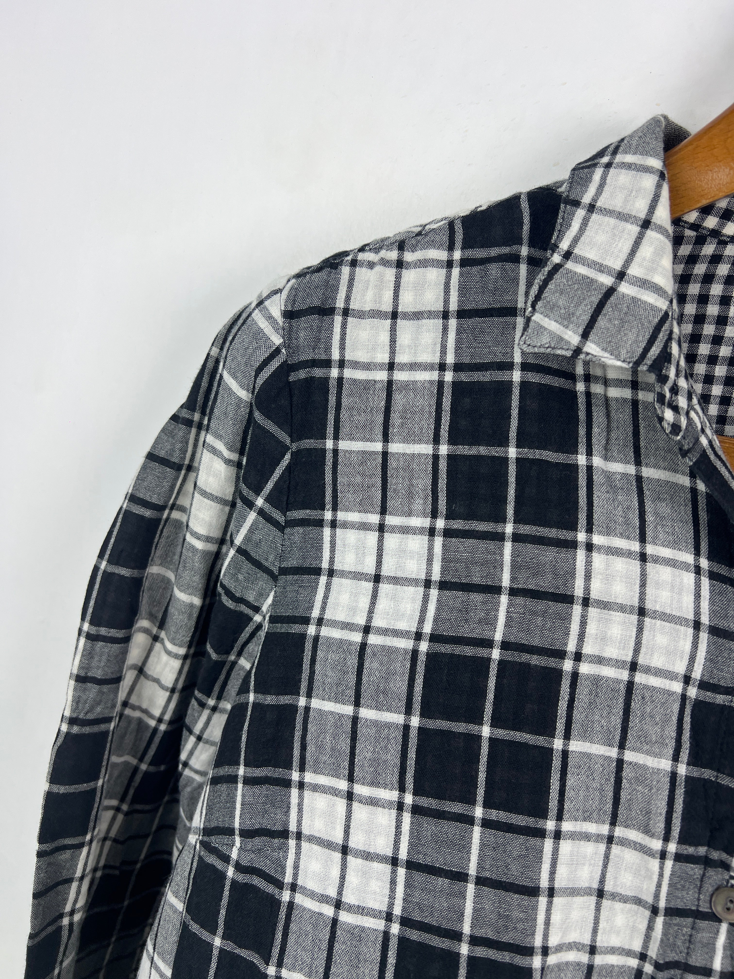 Jill Shirt (Women) (Medium)