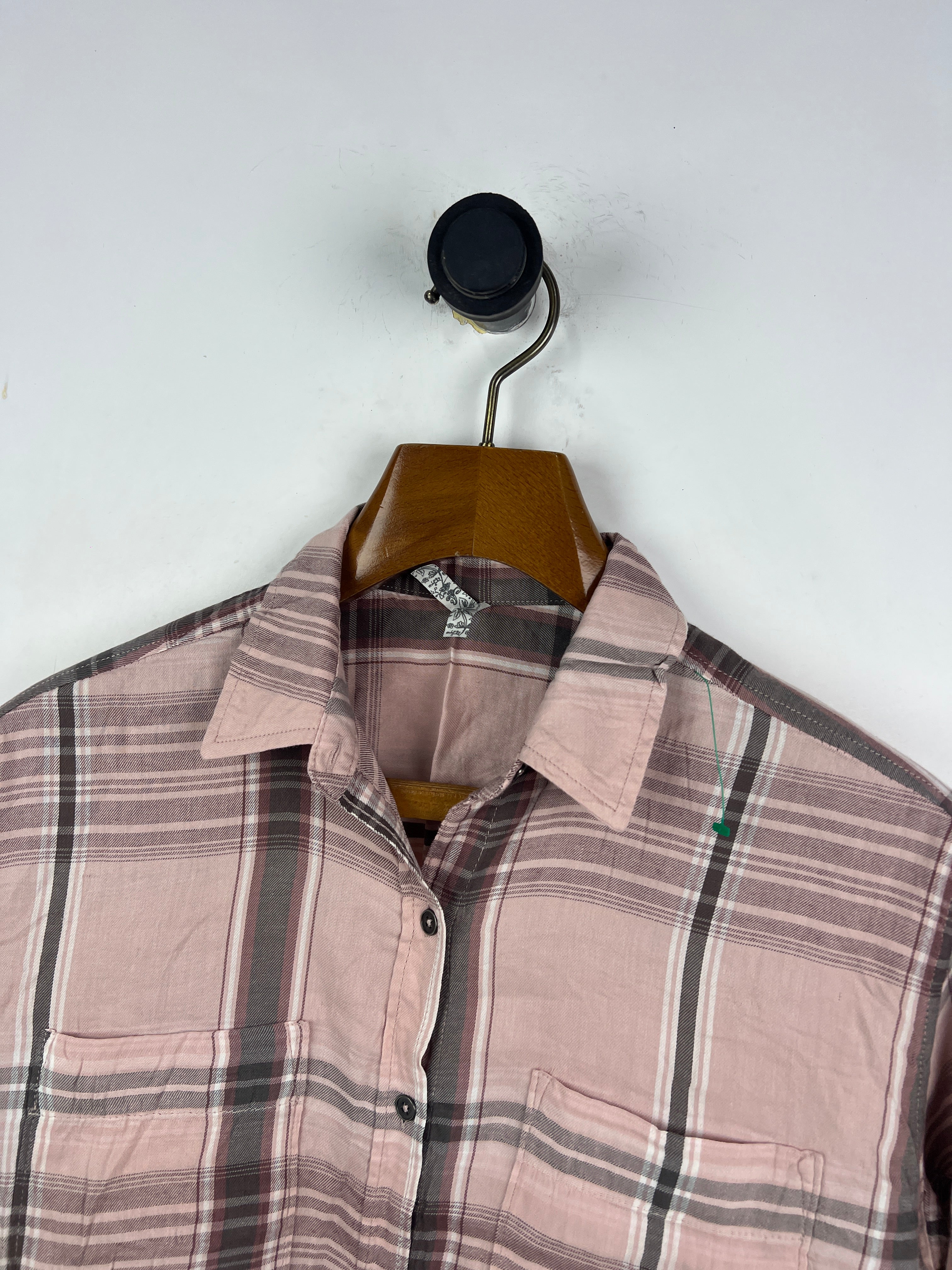 Mudd Shirt (Women) (Small-Medium)