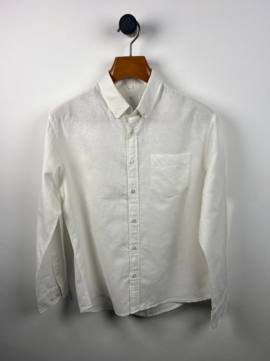 V Linen Shirt (Medium)