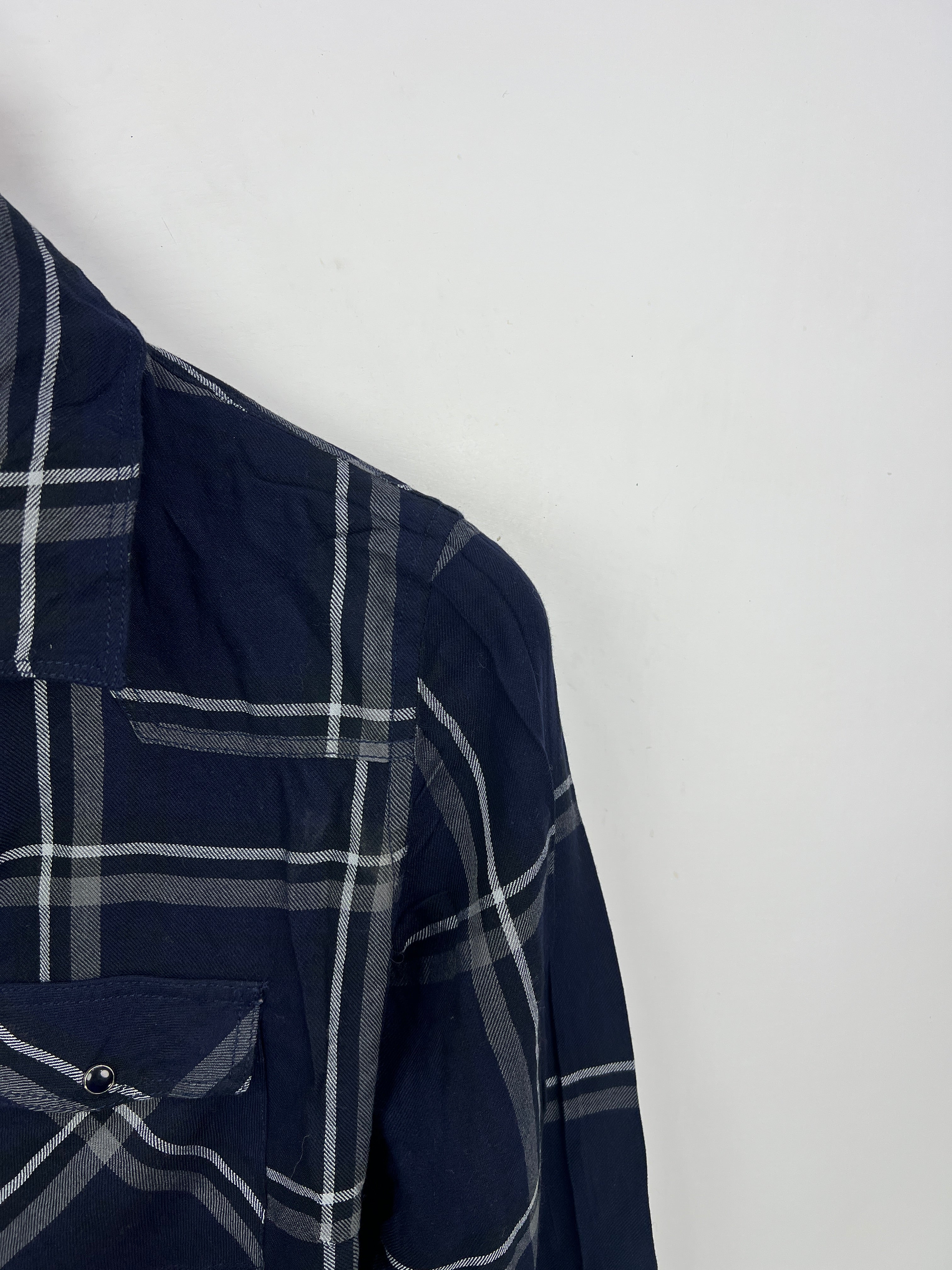 Buffalo Shirt (Women) (Medium)