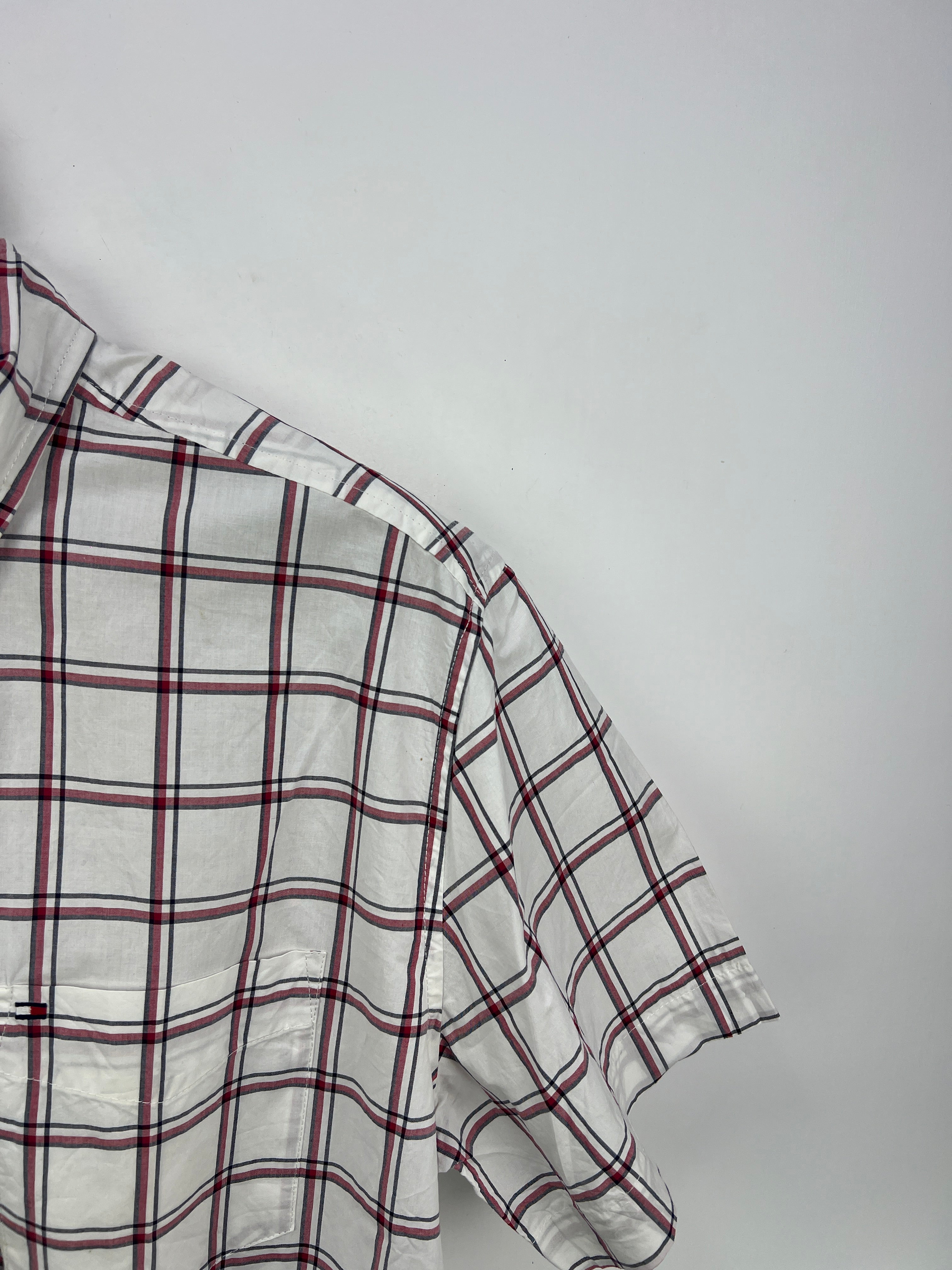 Tommy Hilfiger Shirt (Large)
