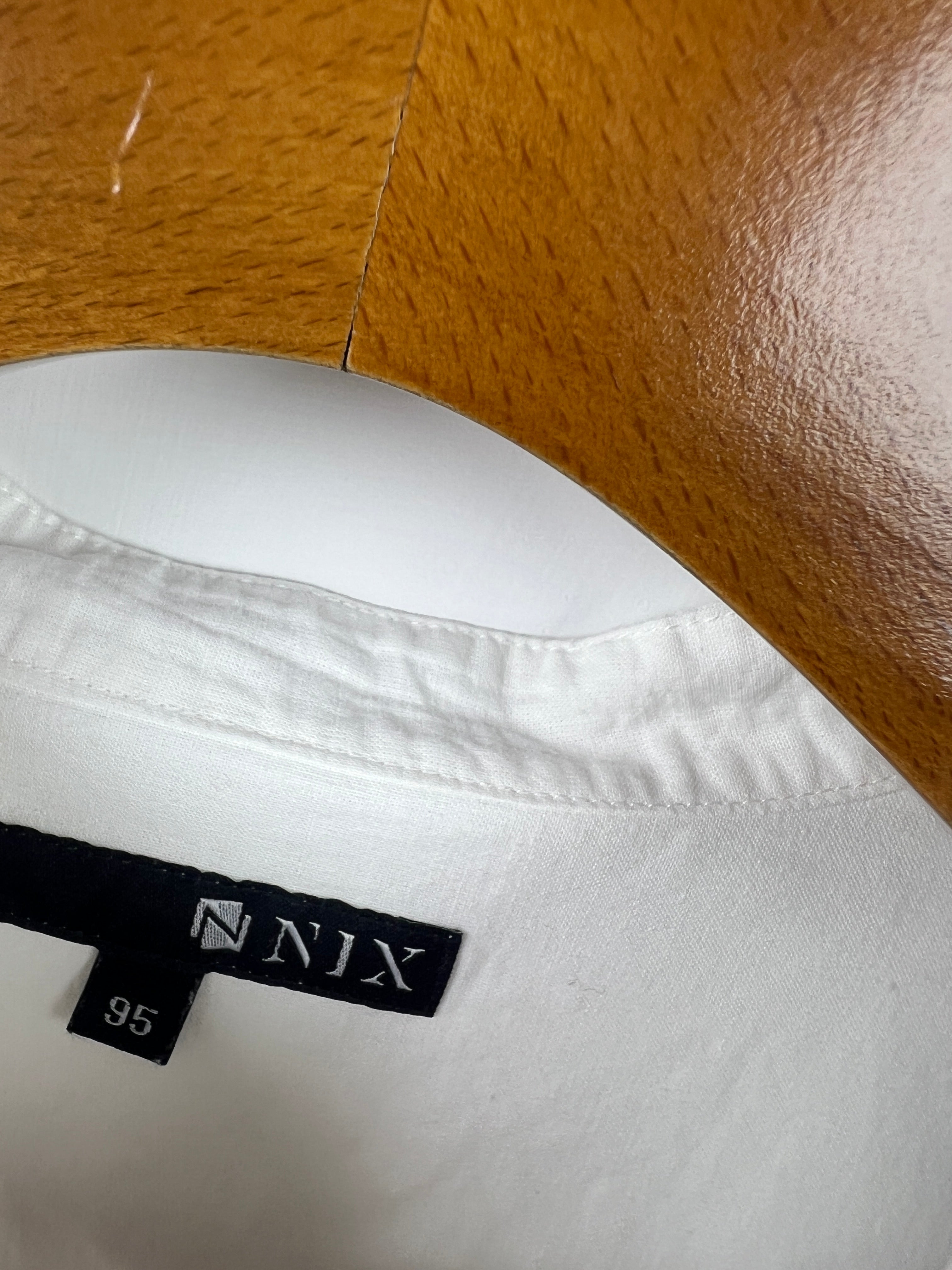 Nix Linen Shirt (Small-Medium)
