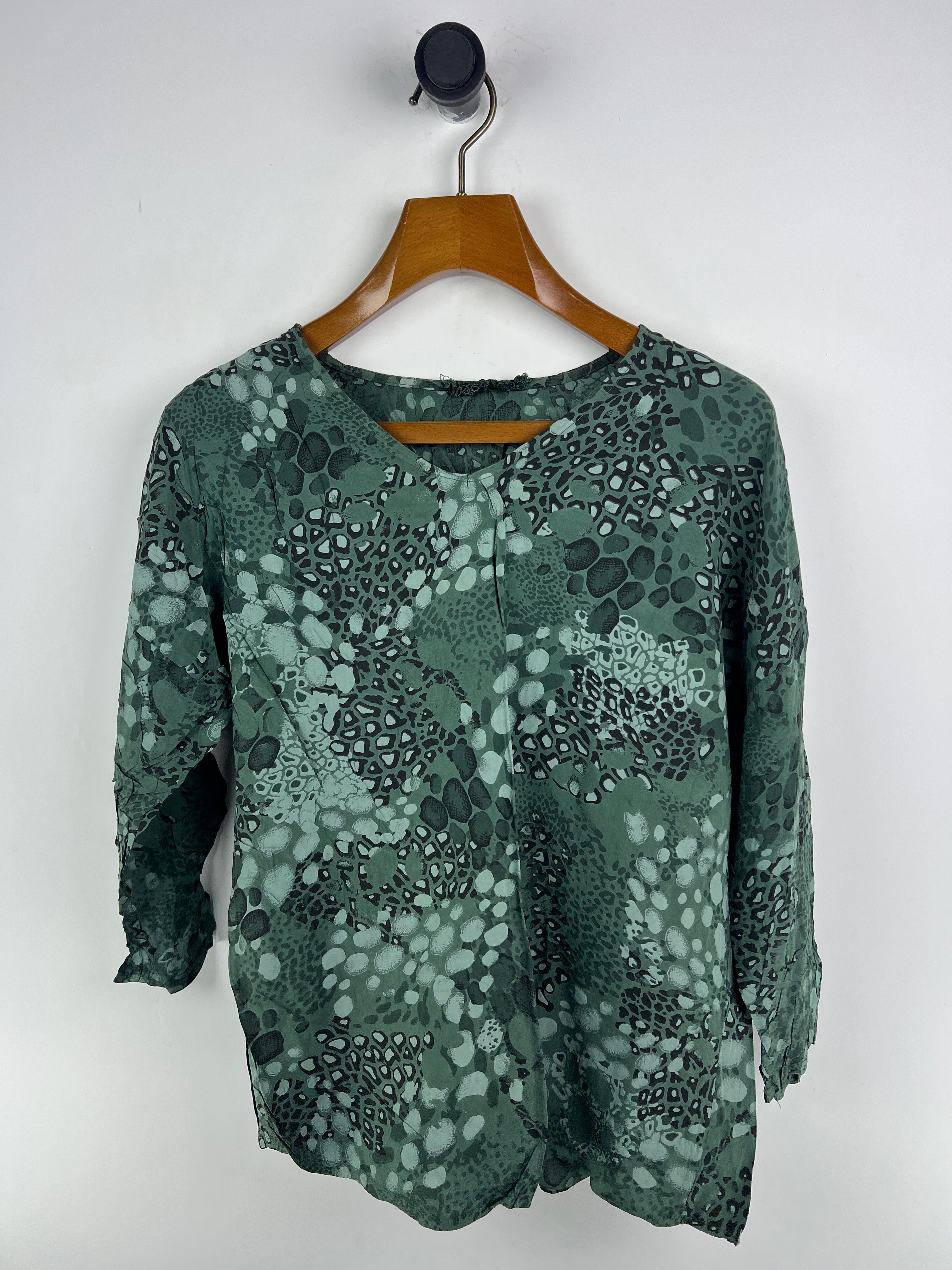 Blouse (Women) (Medium-Large)