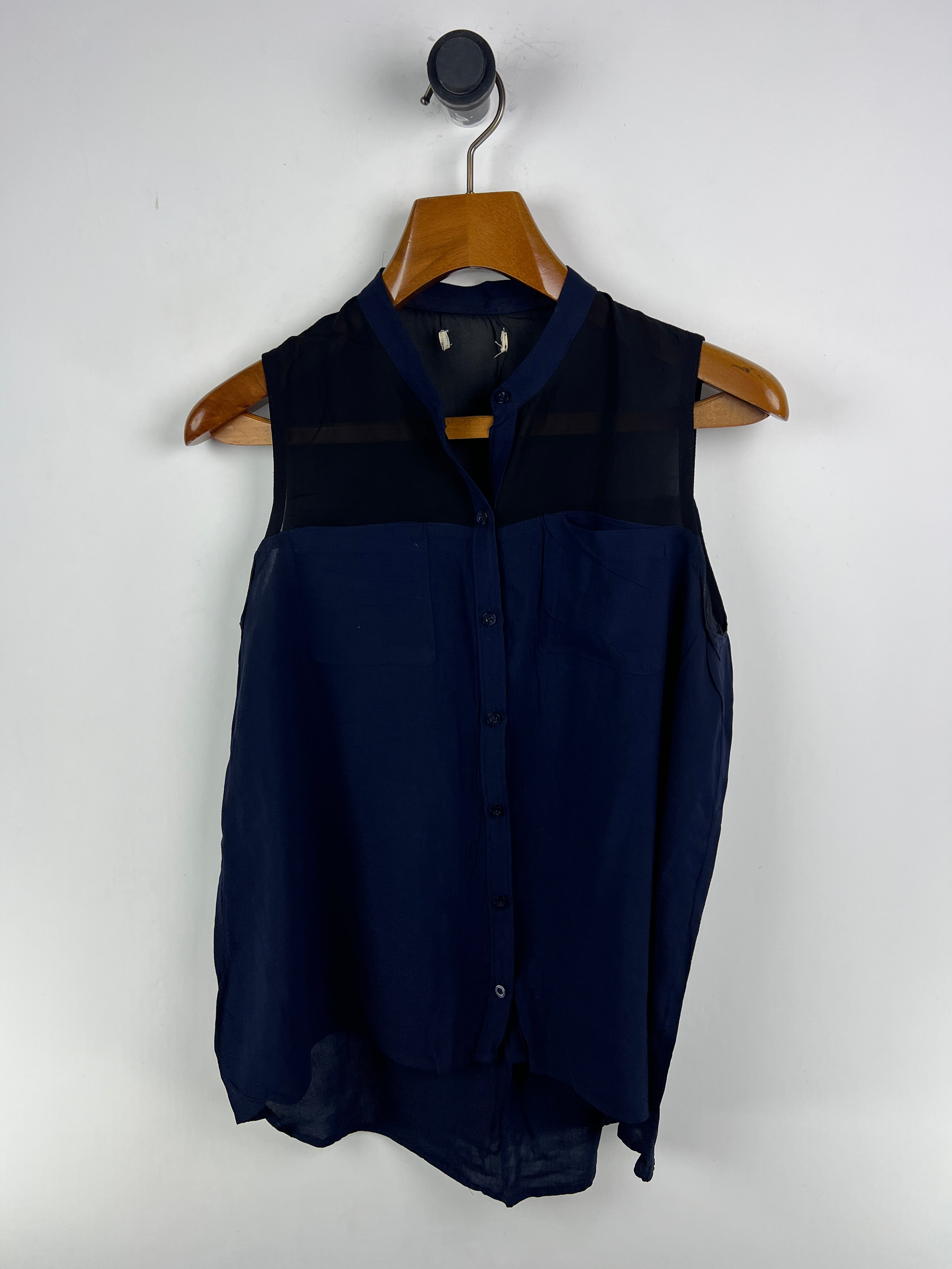 Blouse (Women) (Medium)