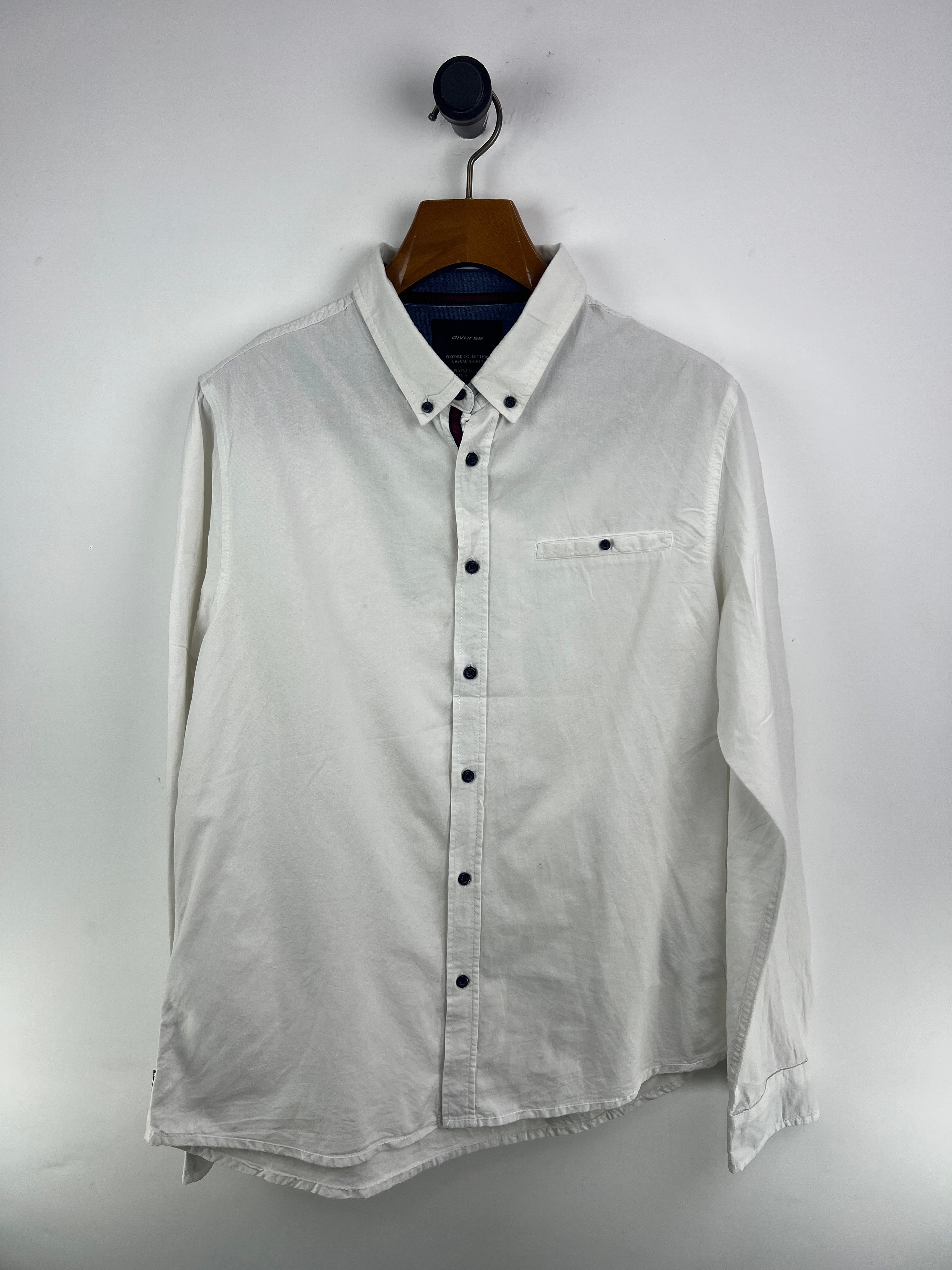 Diverse Shirt (Large)