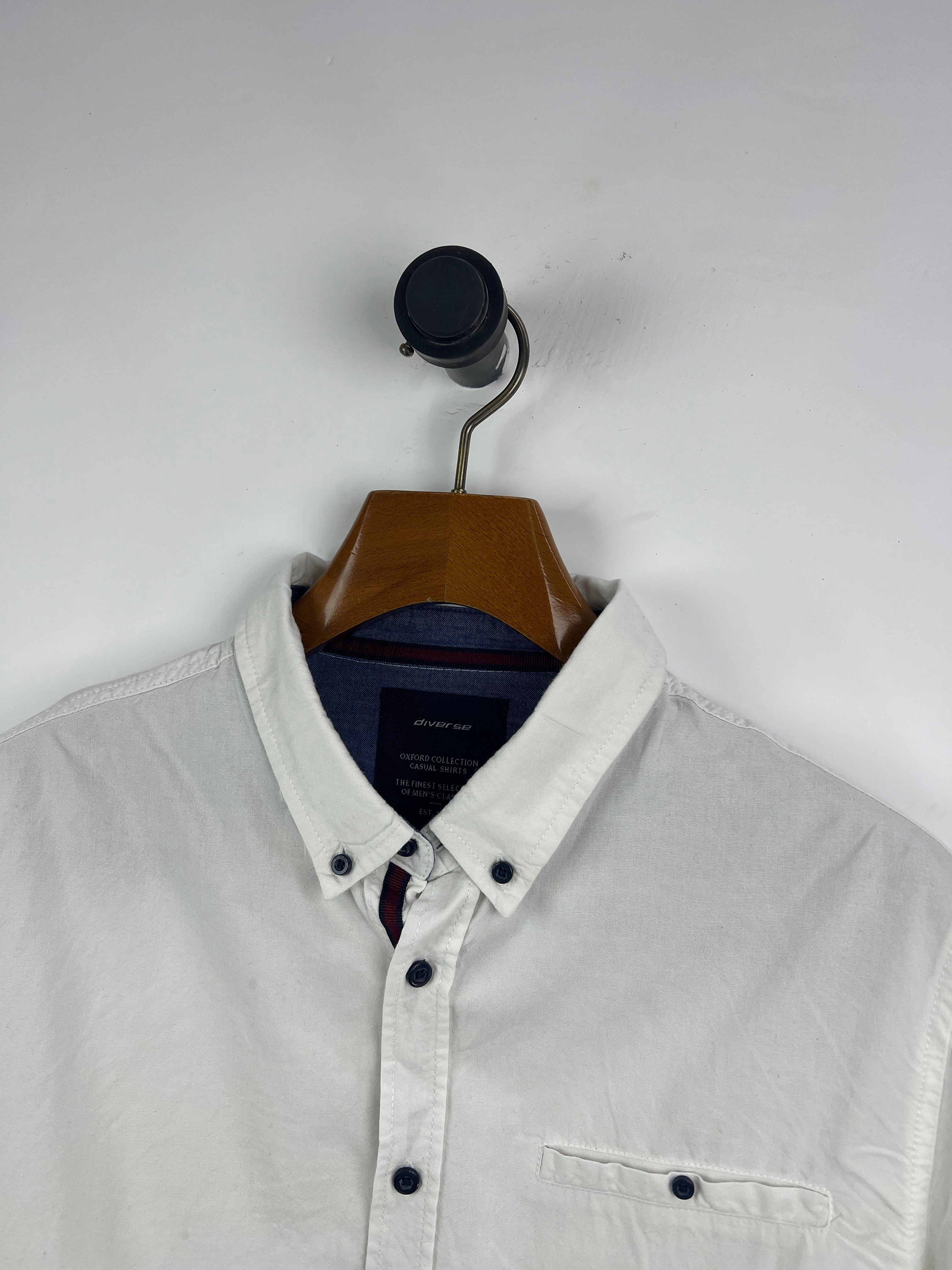 Diverse Shirt (Large)