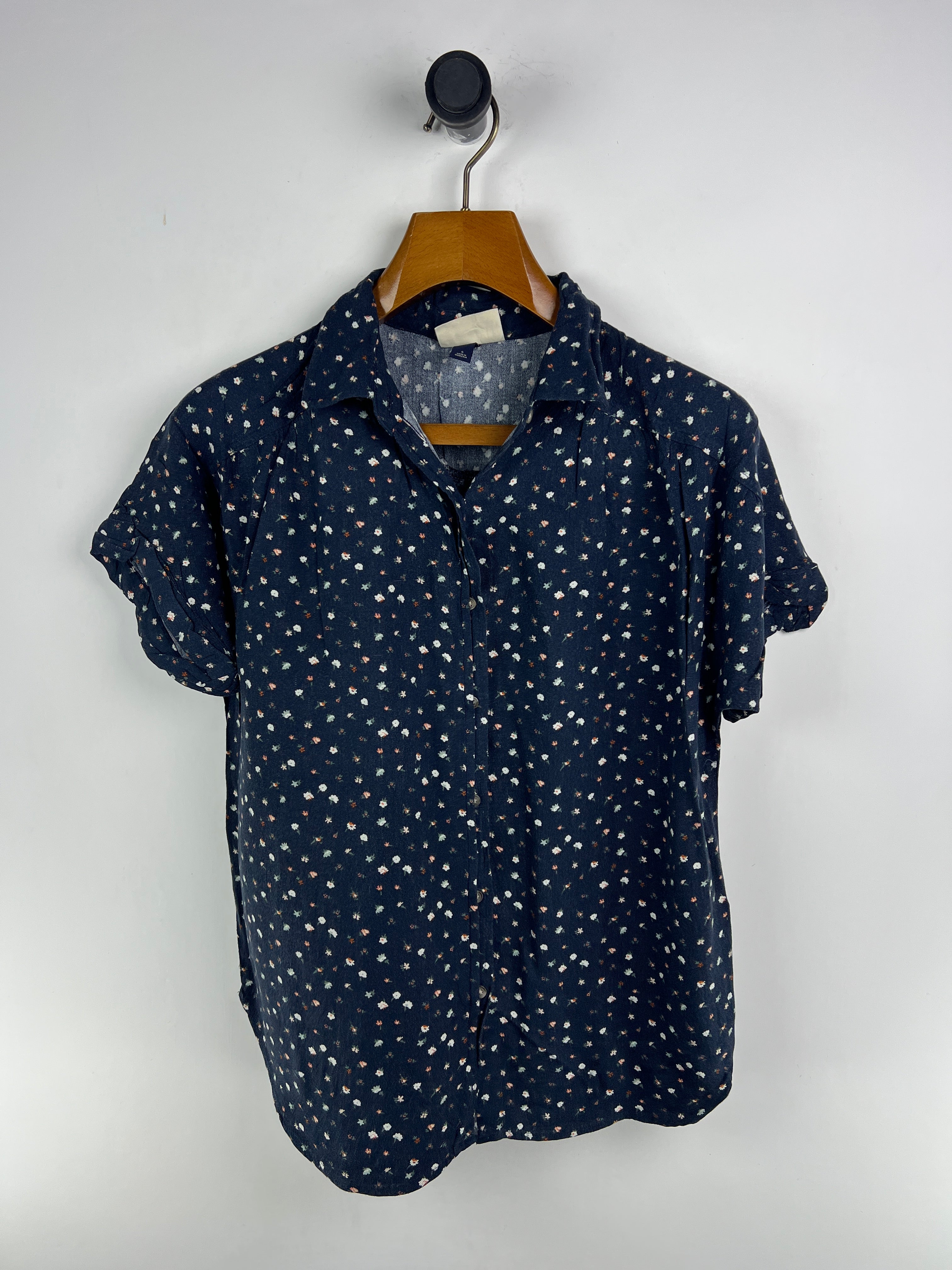 Universal Blouse (Women) (Medium-Large)