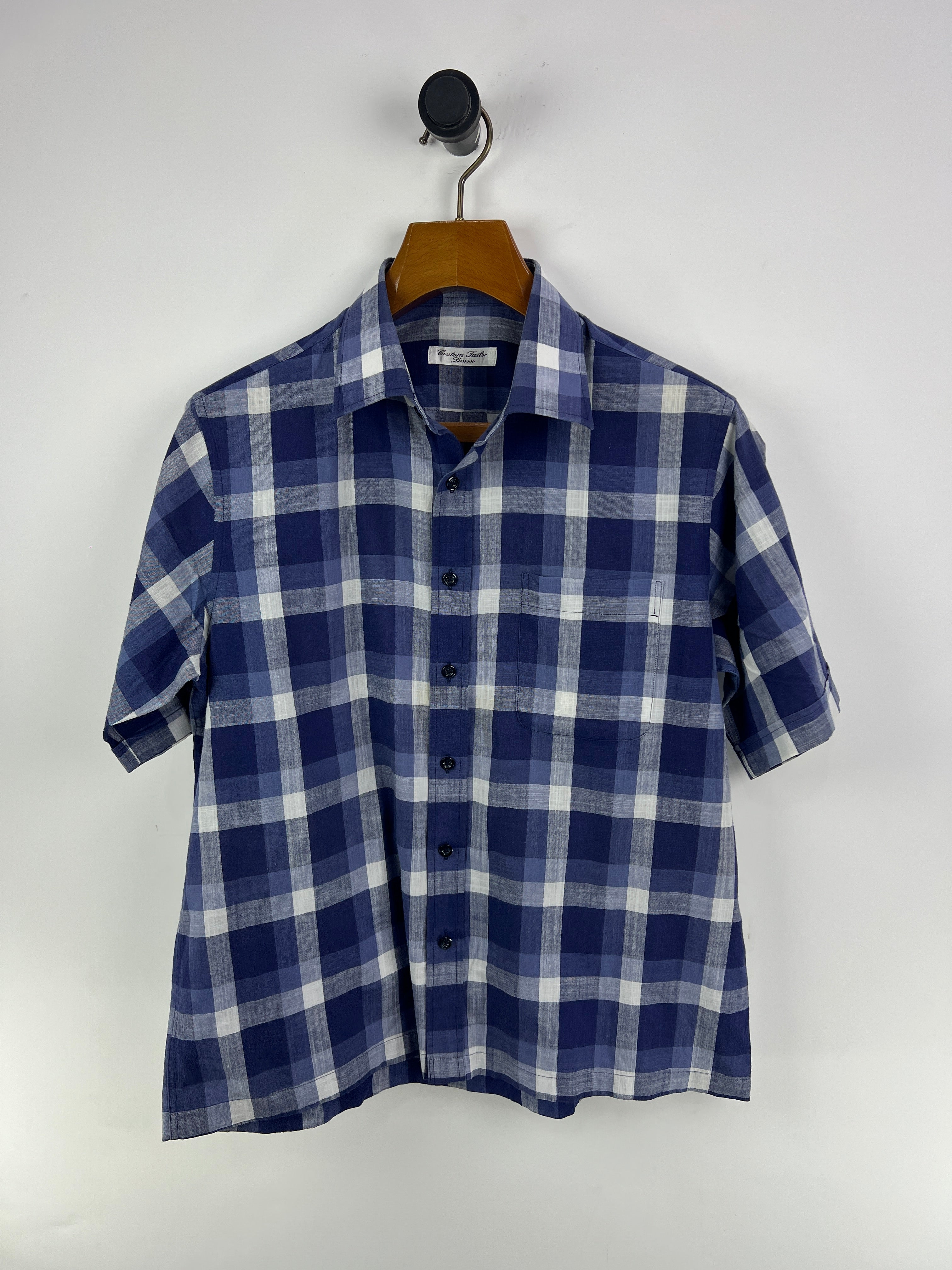 Lusslos Linen Shirt (Medium)