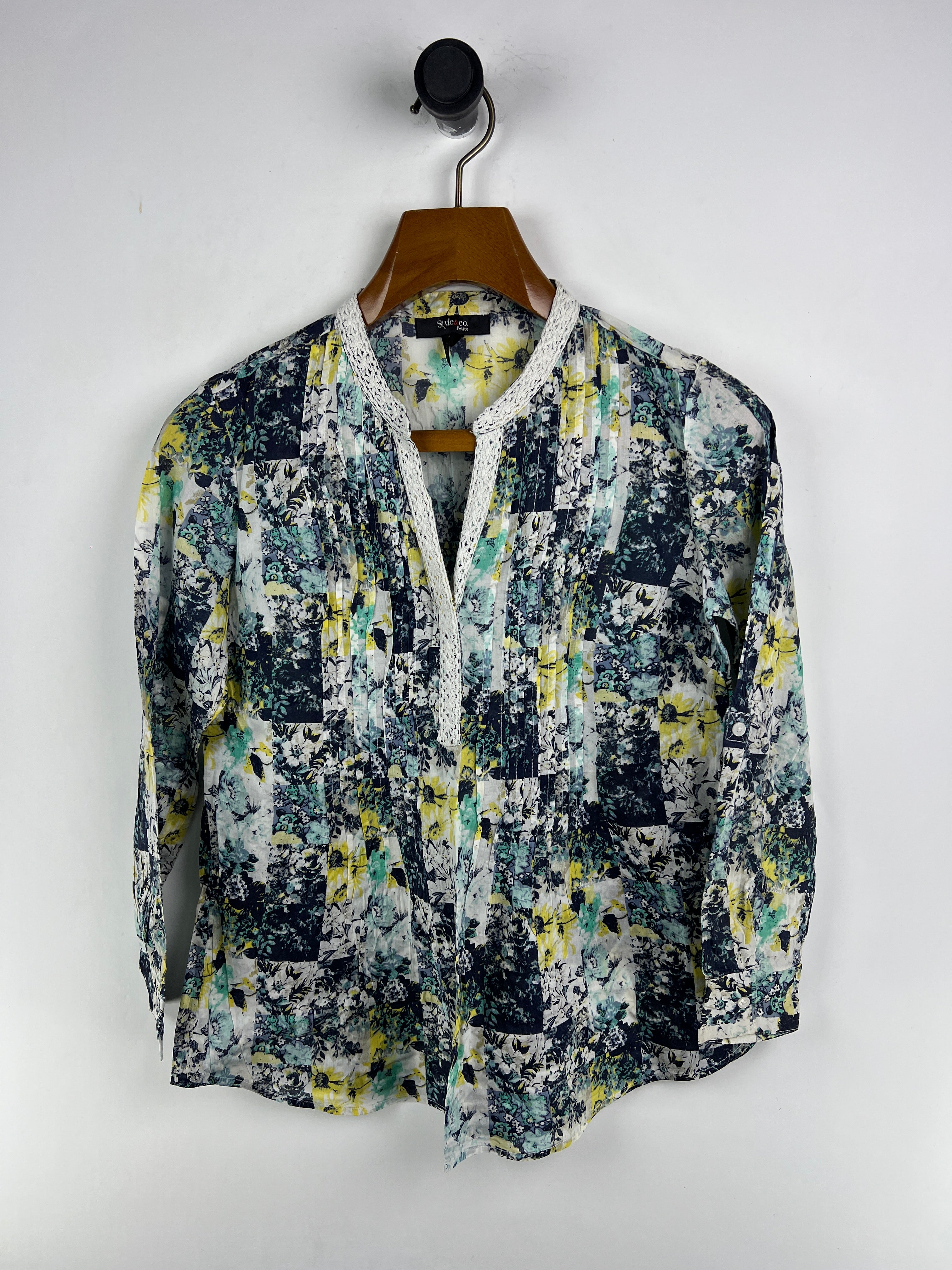 Style Blouse (Women) (Medium)