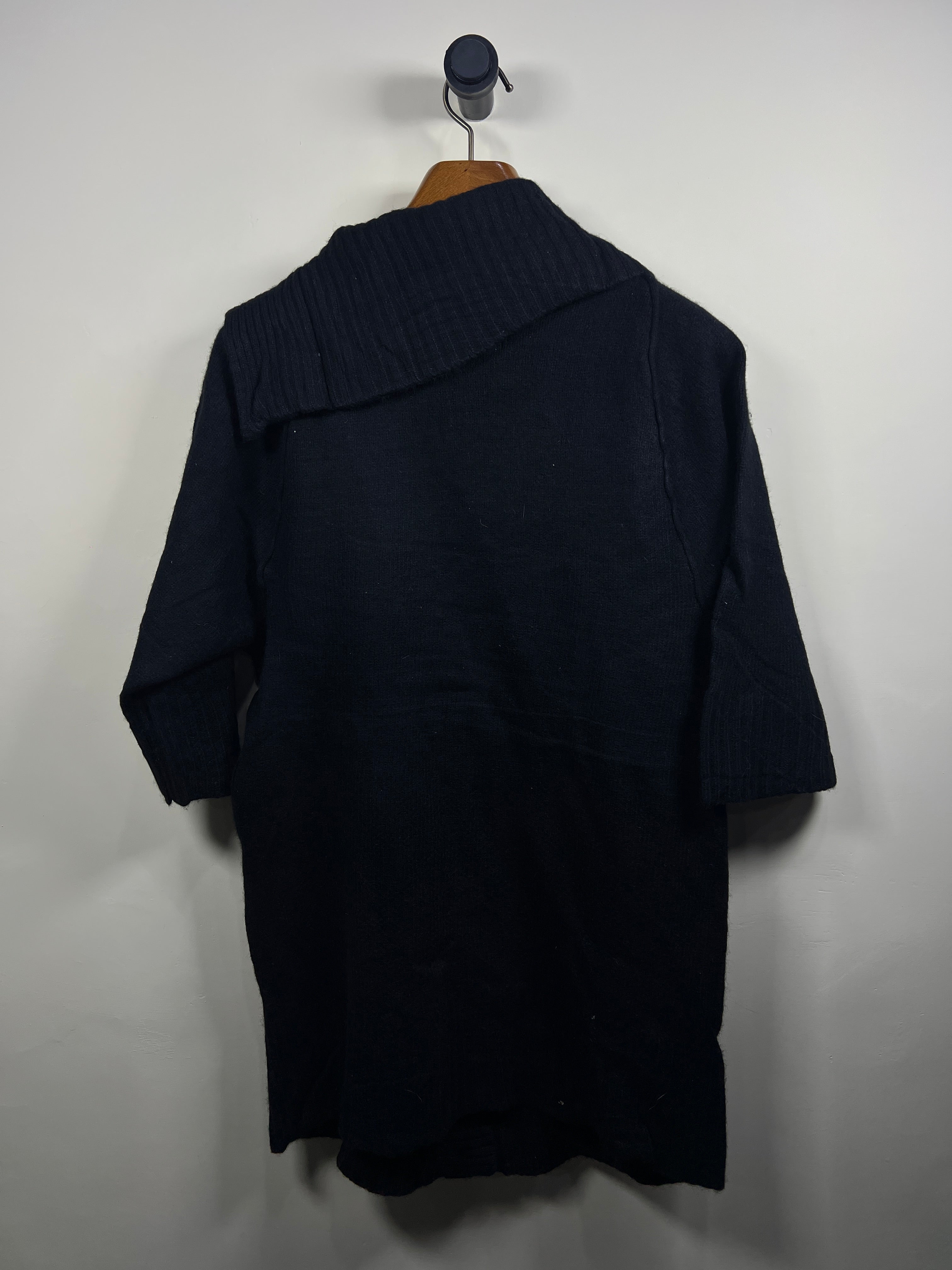 Banana Republic Sweater (Women) (Medium-Large)