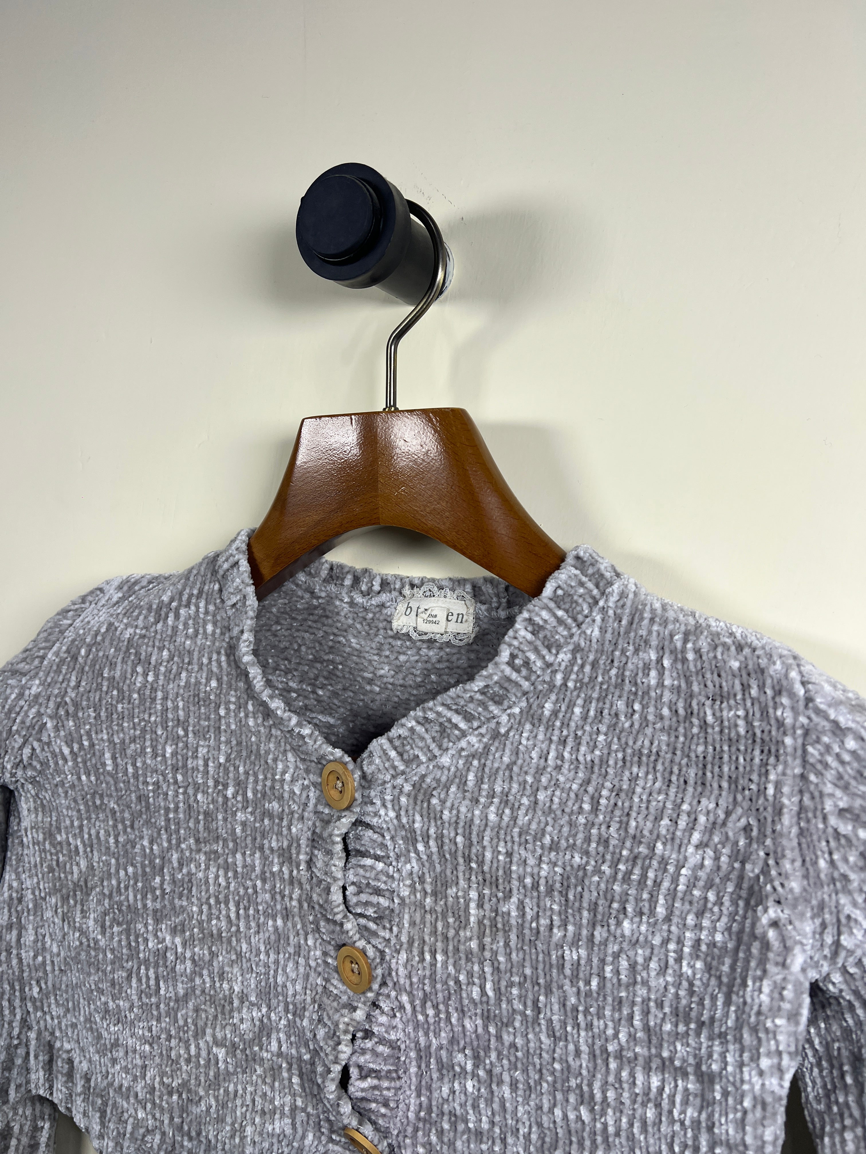 Buttoned Sweater (Women) (X-Small)