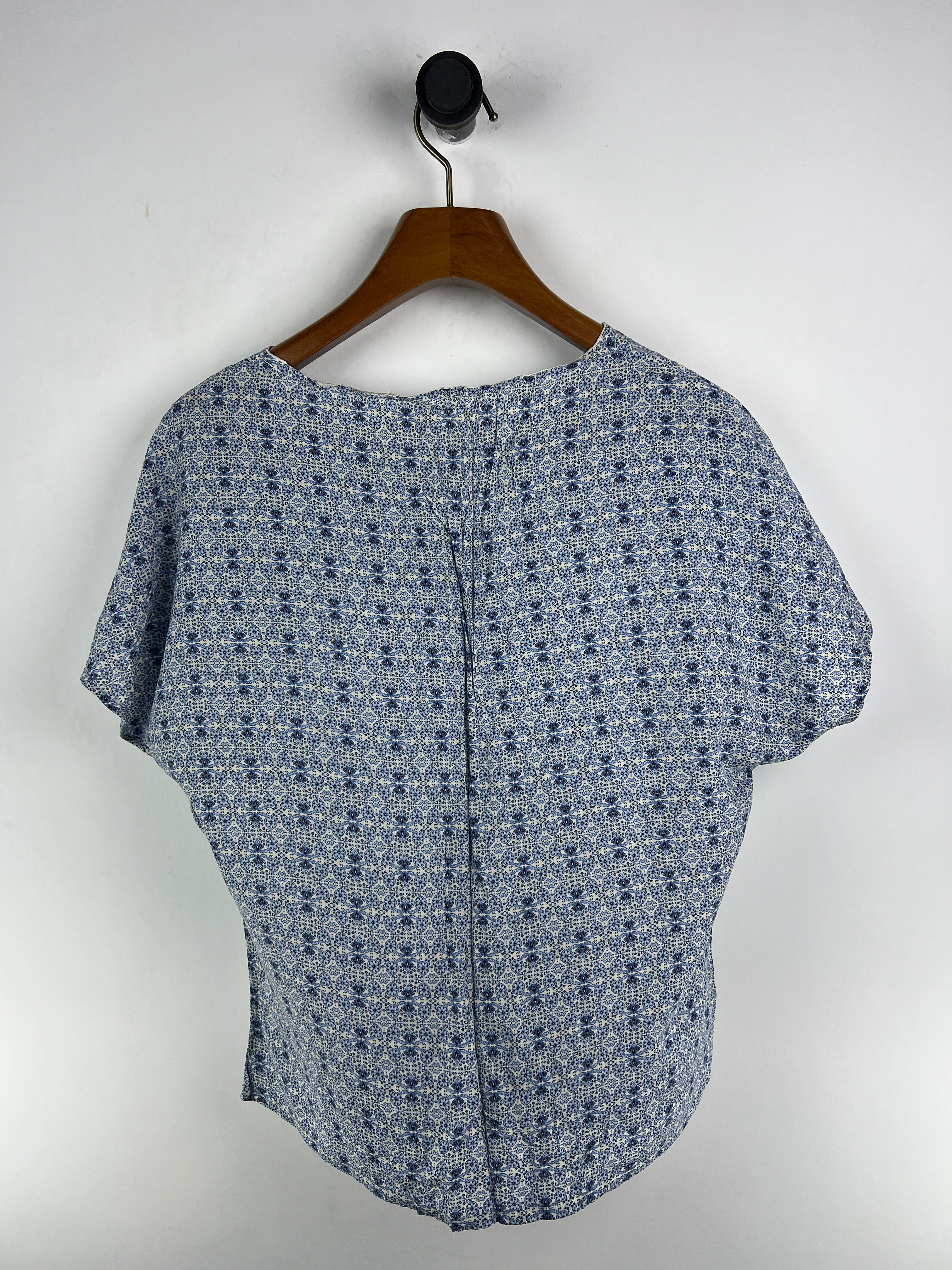 Blouse (Women) (Medium)