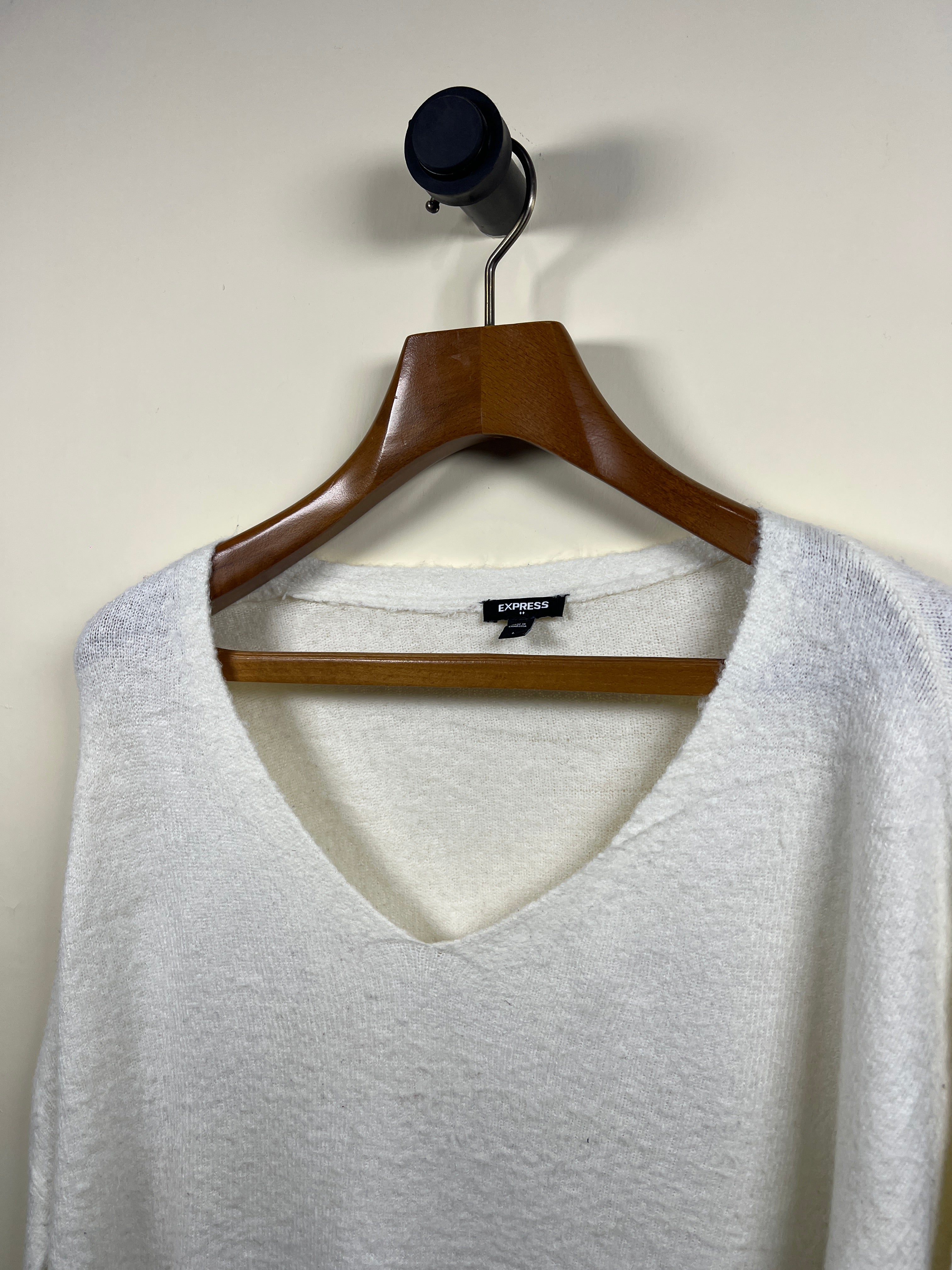 Express Sweater (Women) (Large/X-Large)