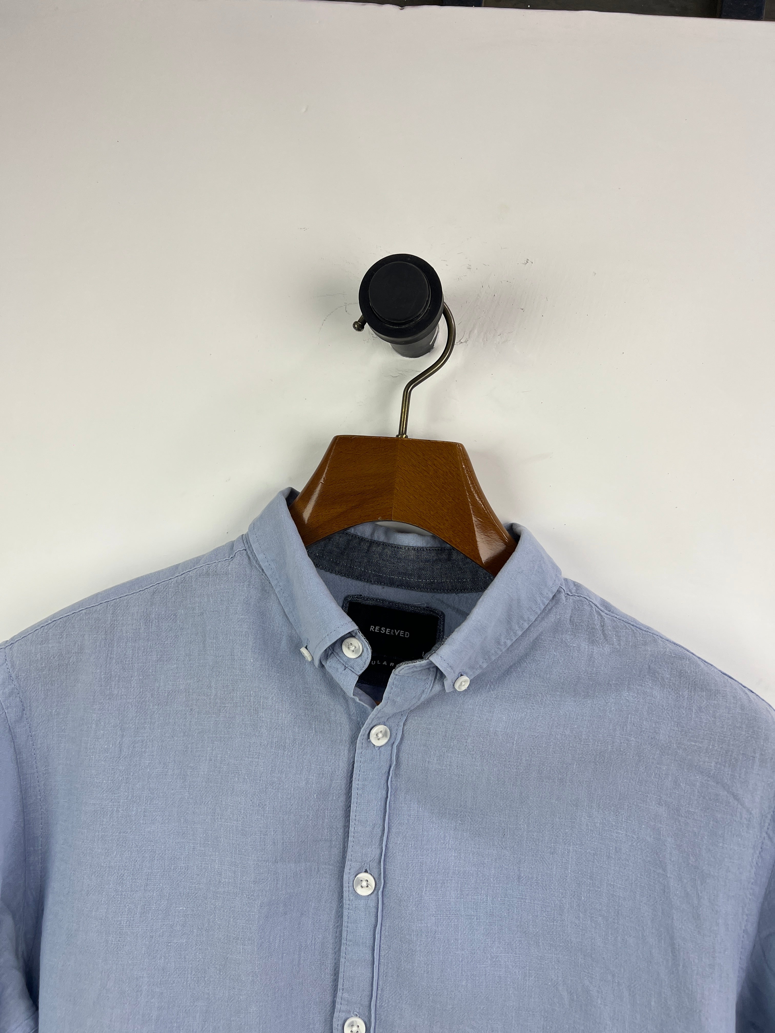 Reserved Linen Shirt (Medium-Large)