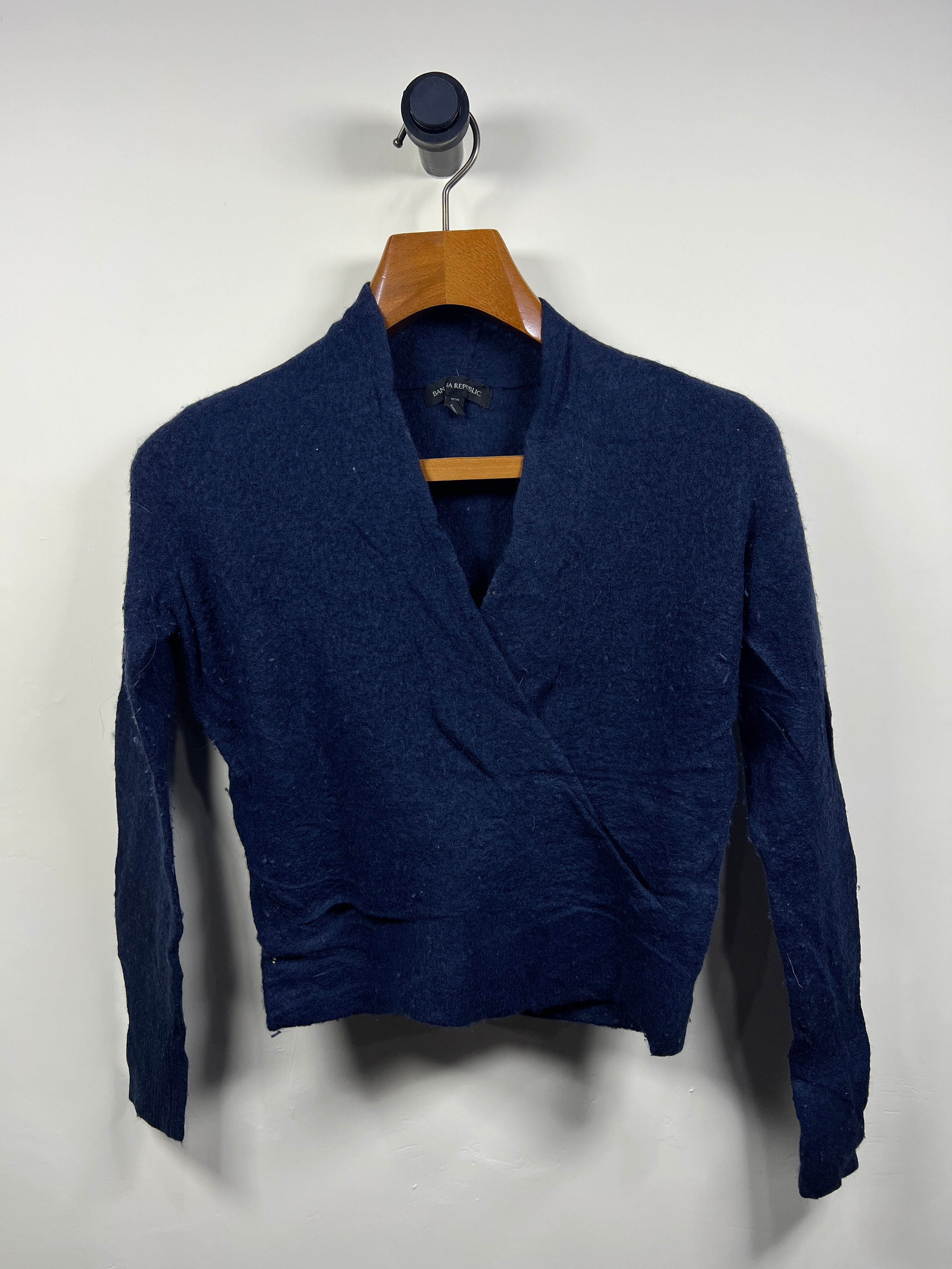 Banana Republic Sweater (Women) (X-Small)